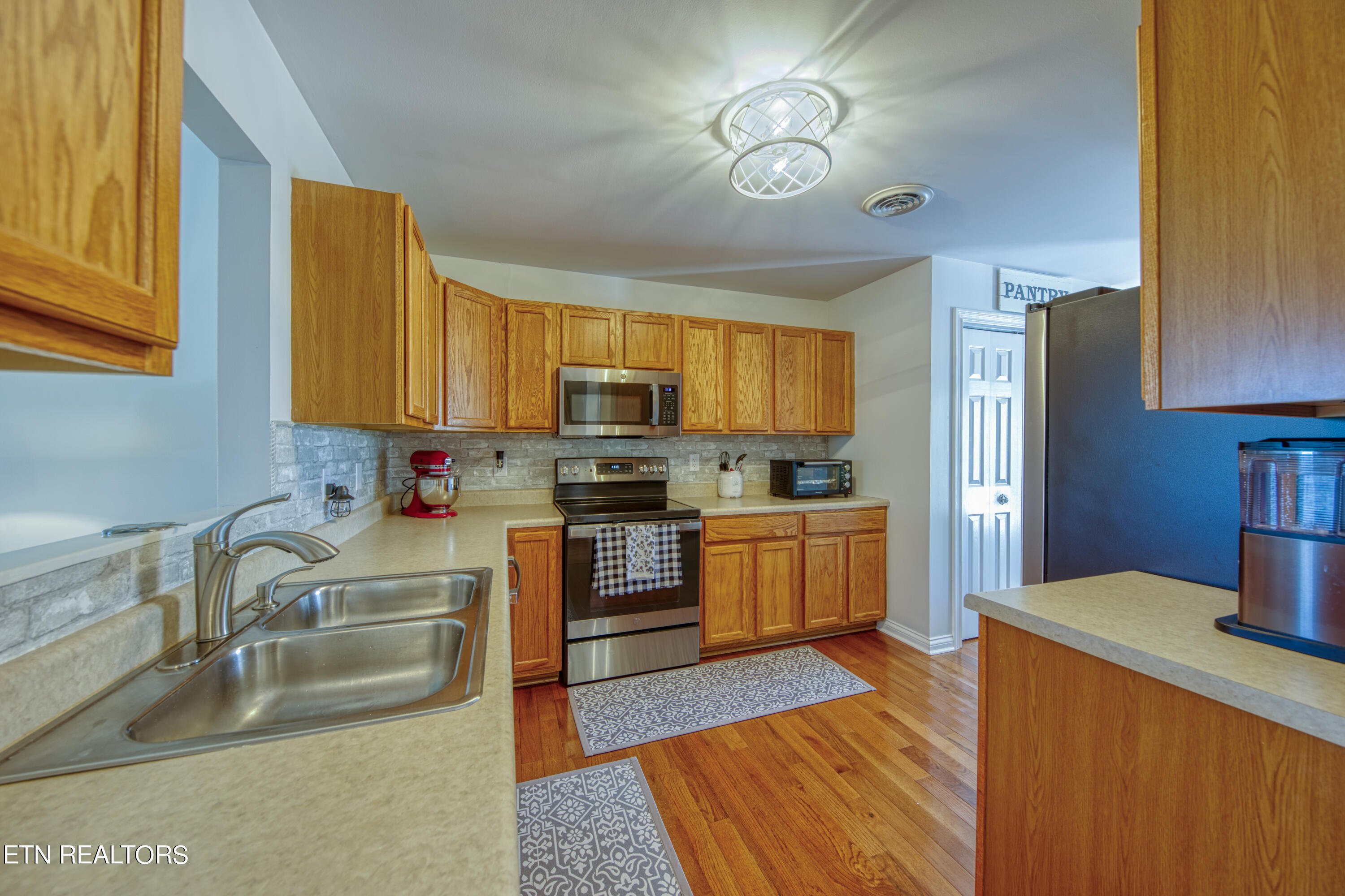 6359 Sky Song Lane Knoxville TN 37914