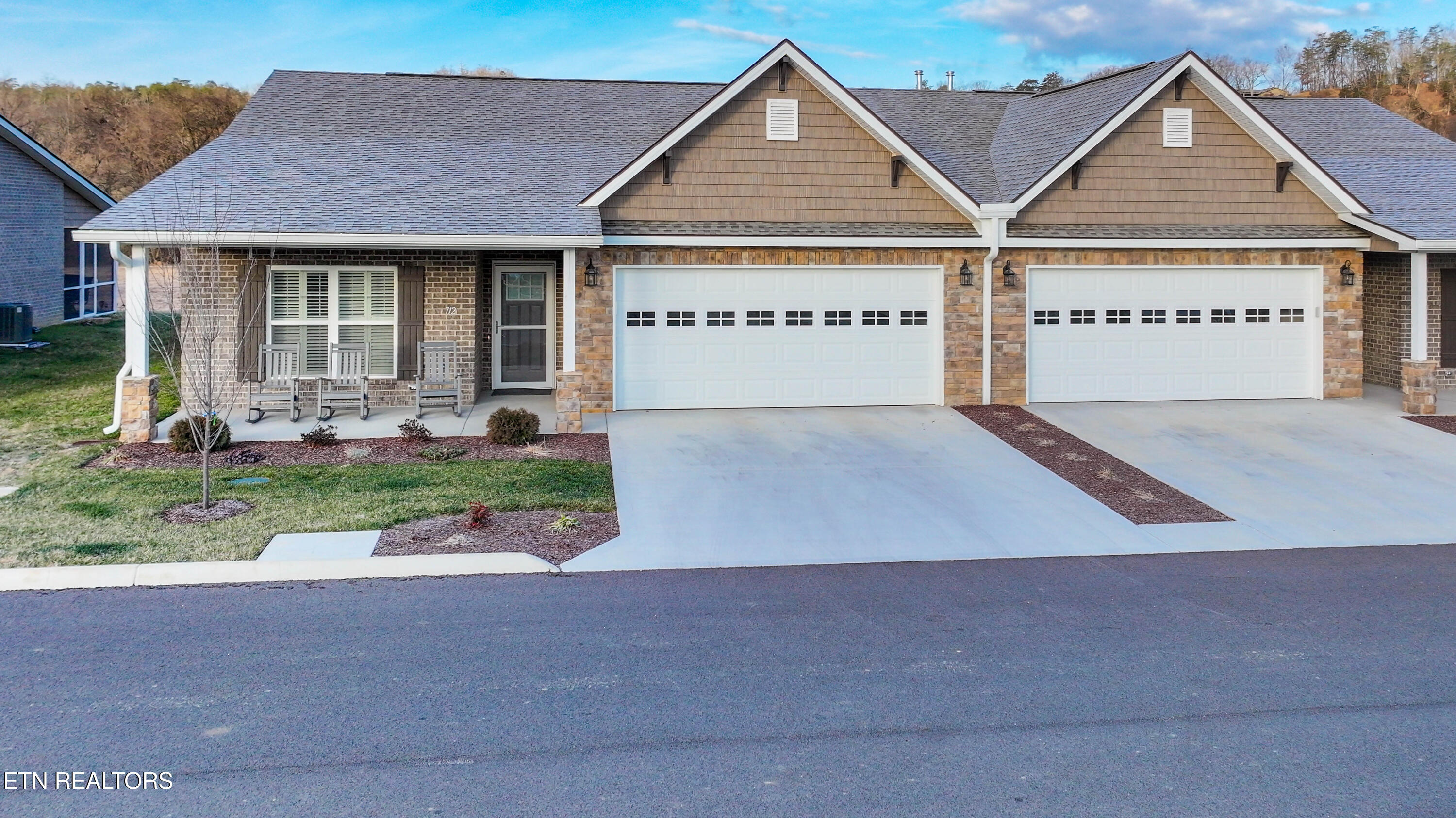712 Snowflower Circle Pigeon Forge TN 37863