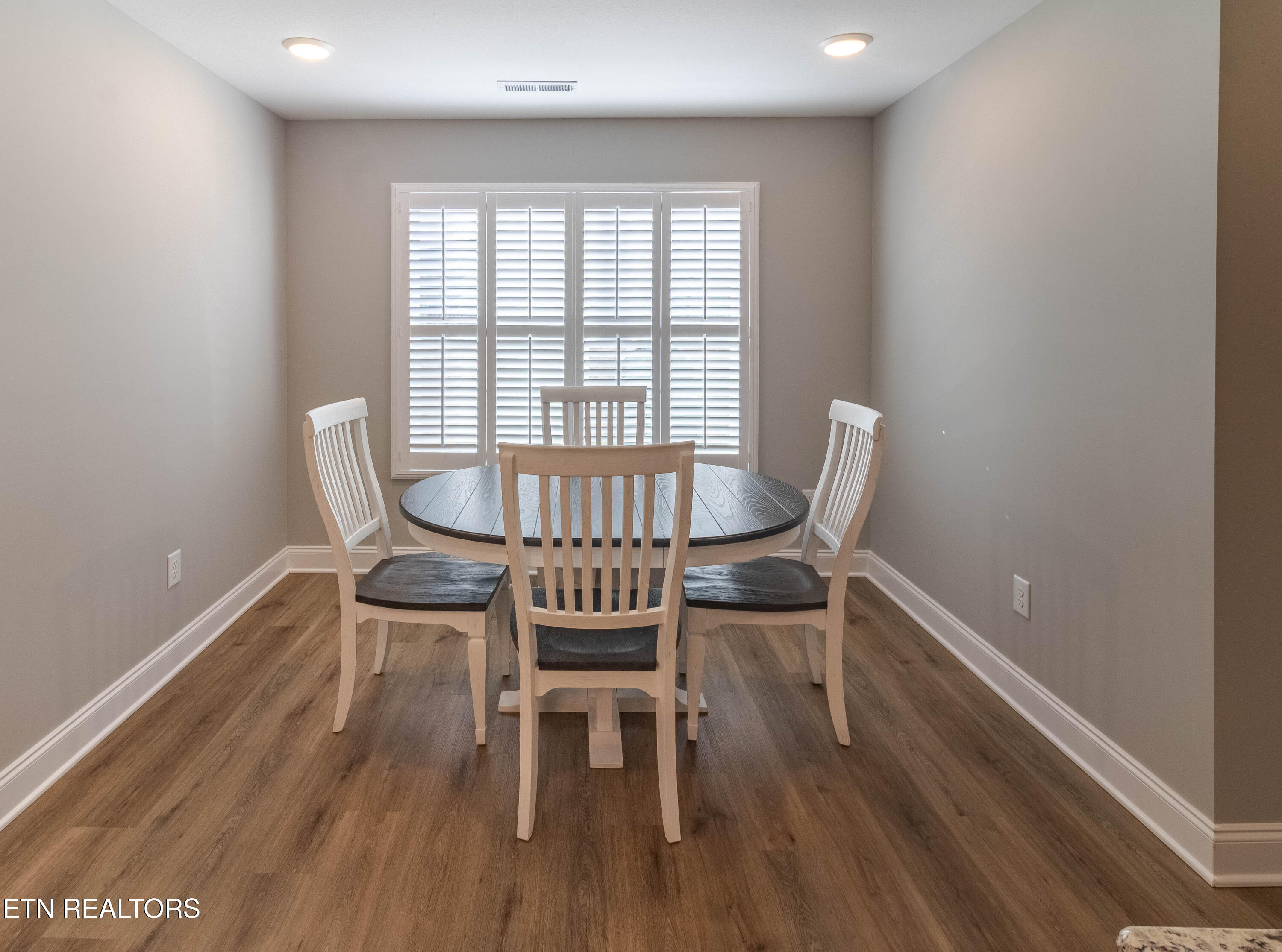 712 Snowflower Circle Pigeon Forge TN 37863