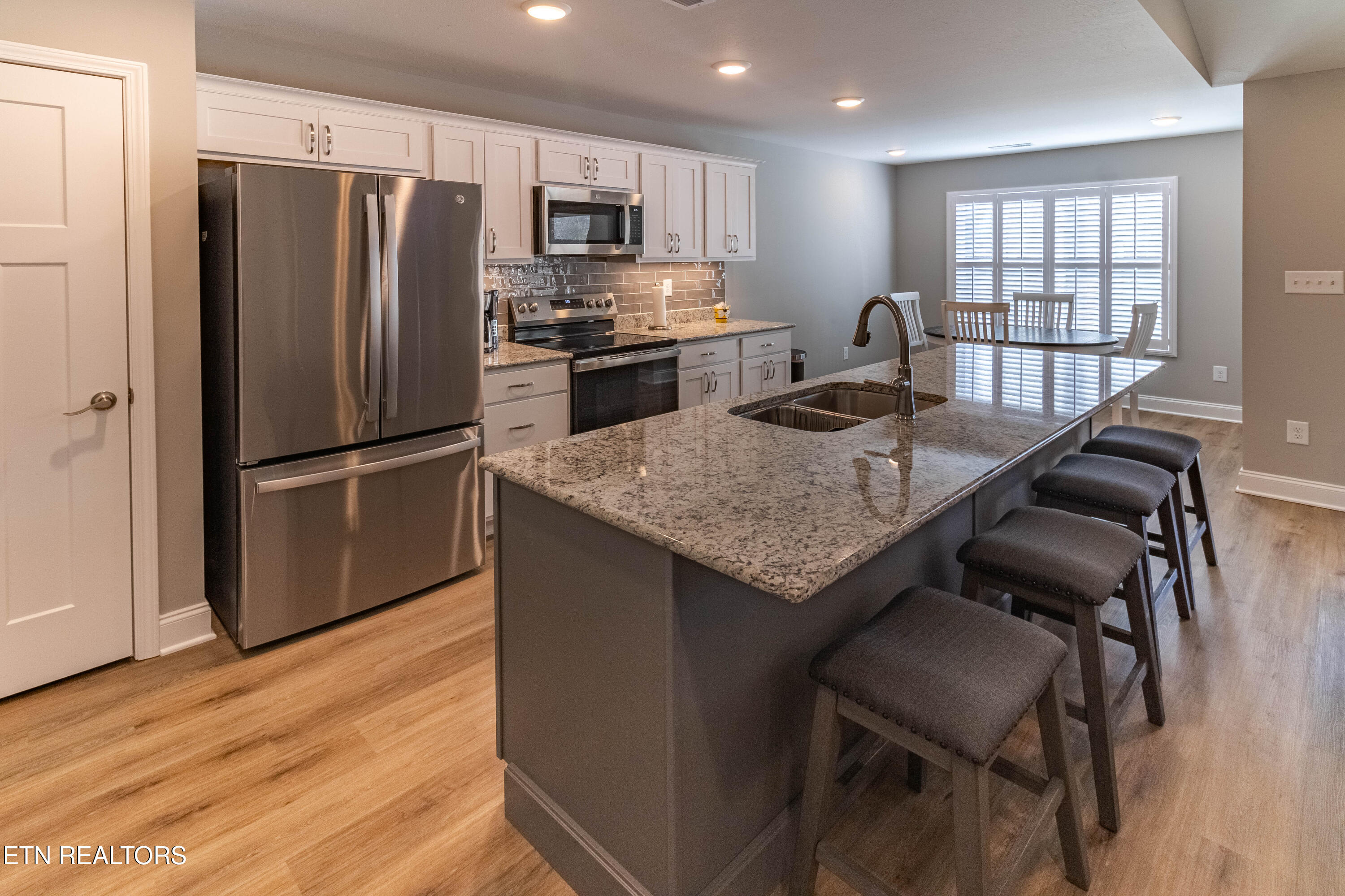 712 Snowflower Circle Pigeon Forge TN 37863
