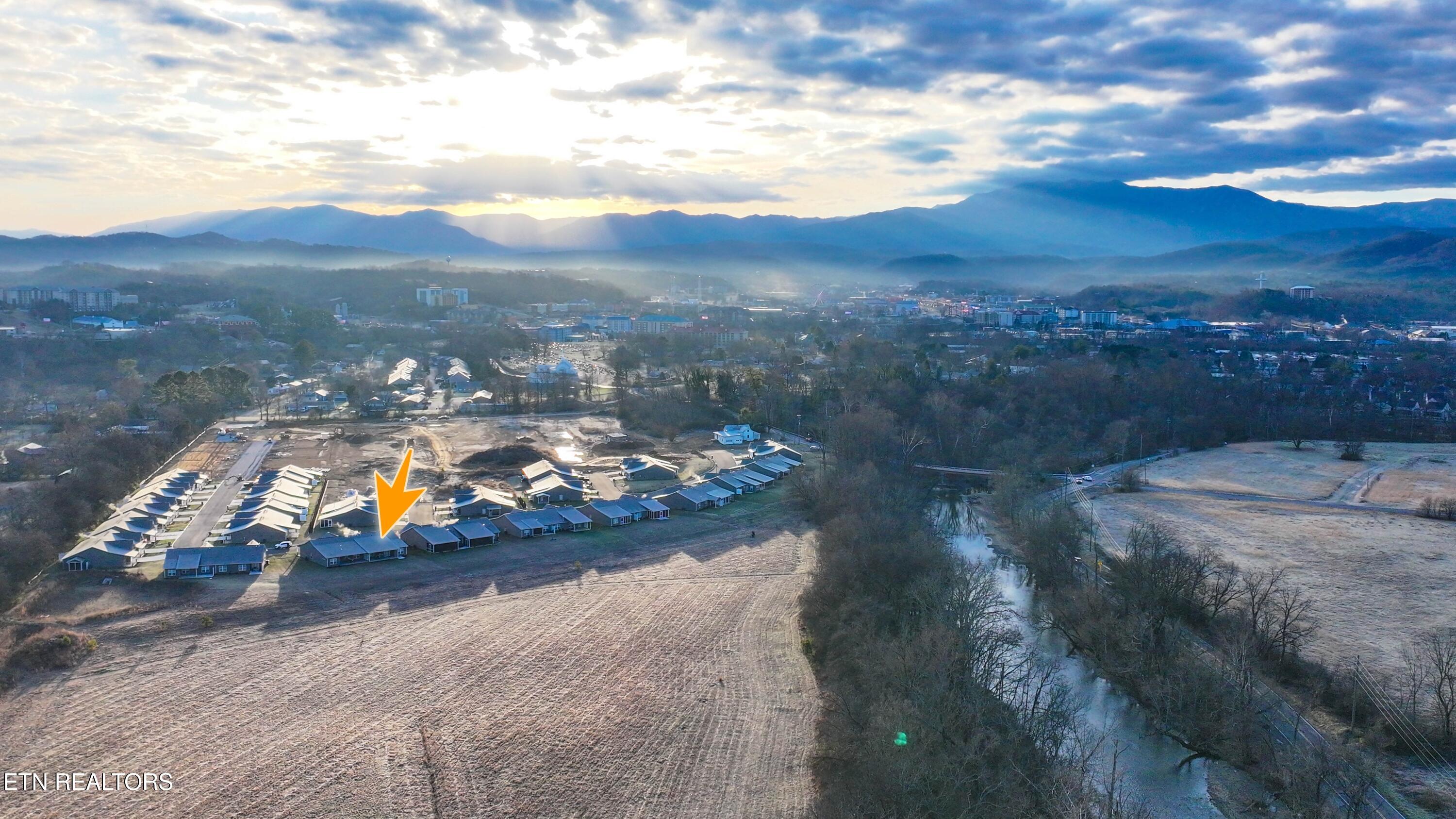 712 Snowflower Circle Pigeon Forge TN 37863