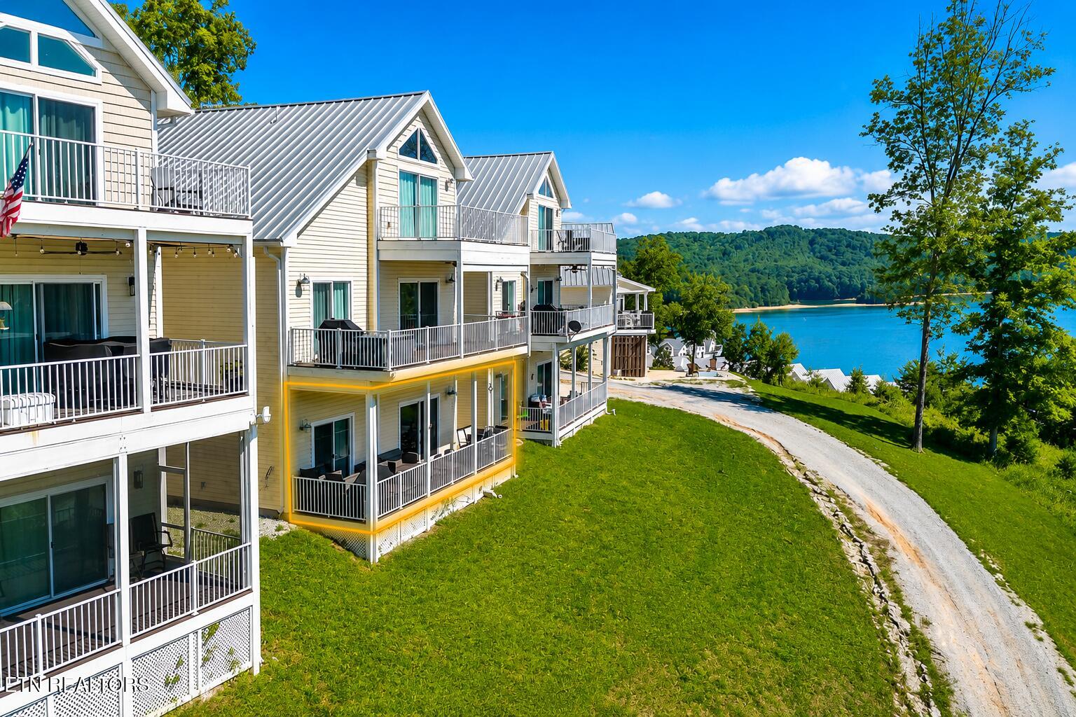 195 N Deer Village Lane Lafollette TN 37766