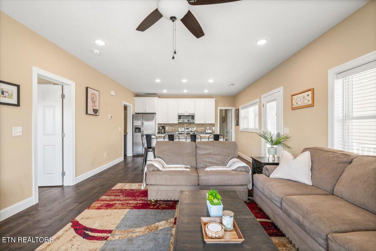 195 N Deer Village Lane Lafollette TN 37766