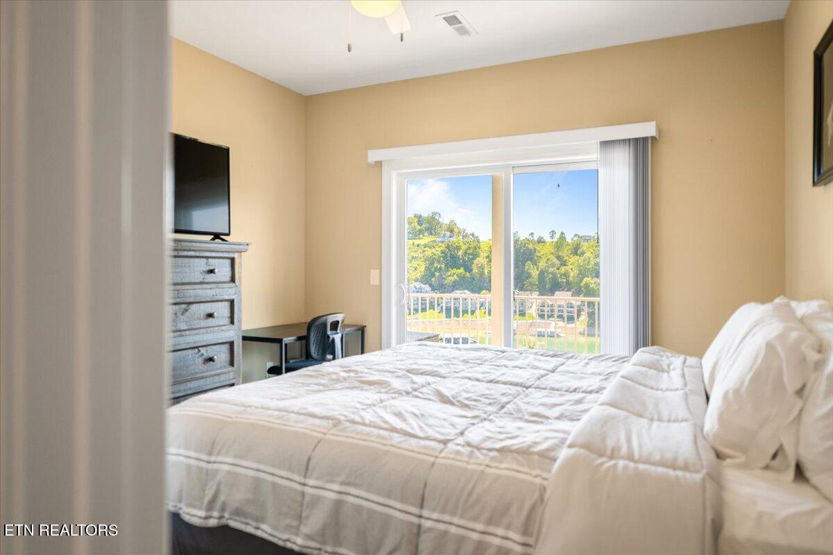 195 N Deer Village Lane Lafollette TN 37766