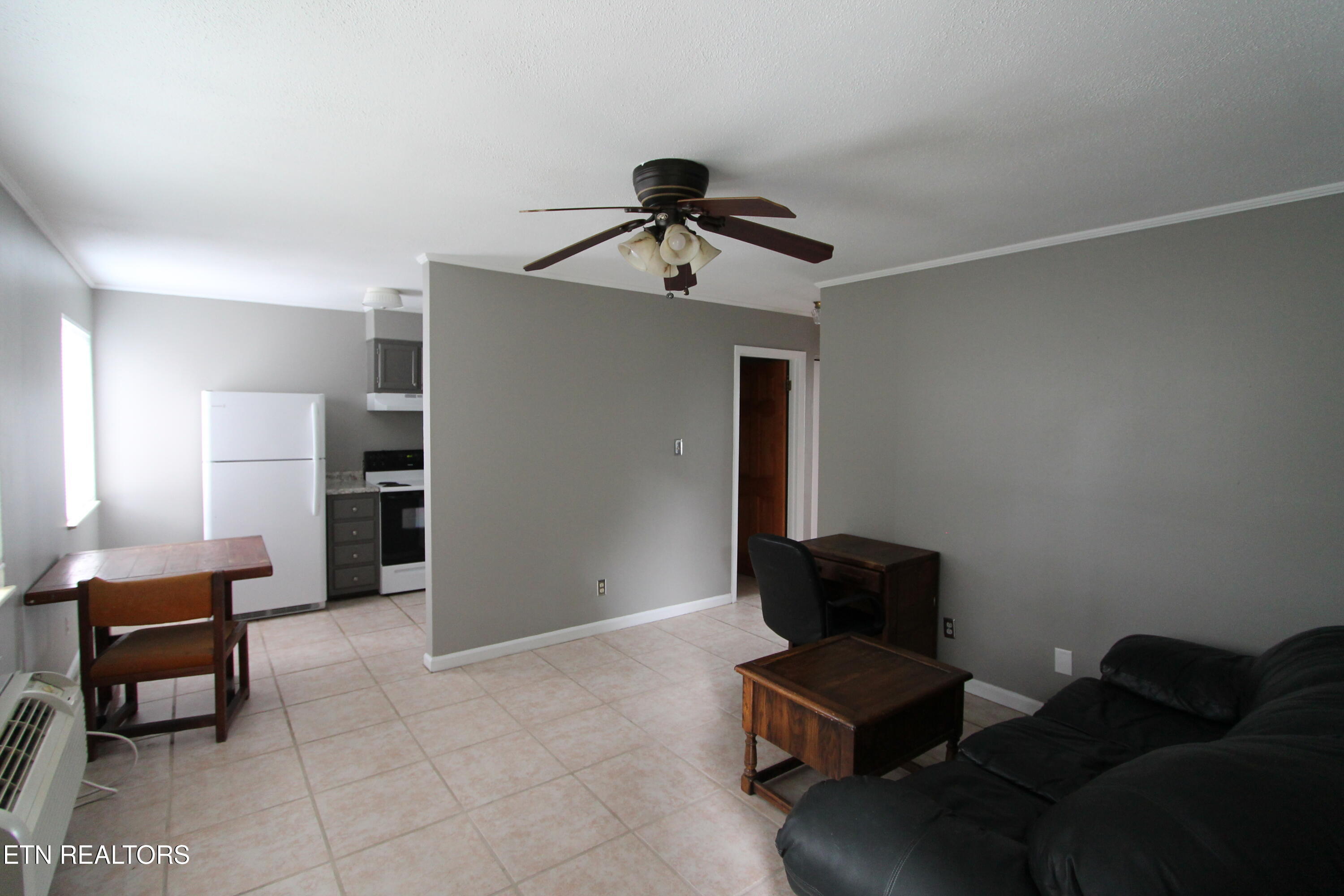 2718 SW Painter Avenue Knoxville TN 37919