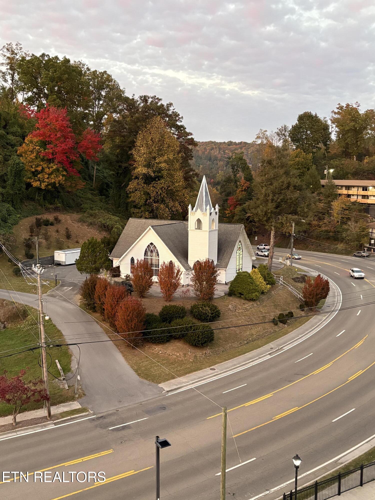 210 Roaring Fork Gatlinburg TN 37738