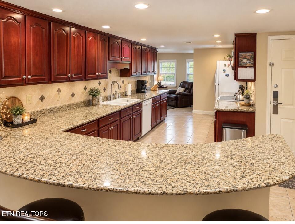 210 Roaring Fork Gatlinburg TN 37738