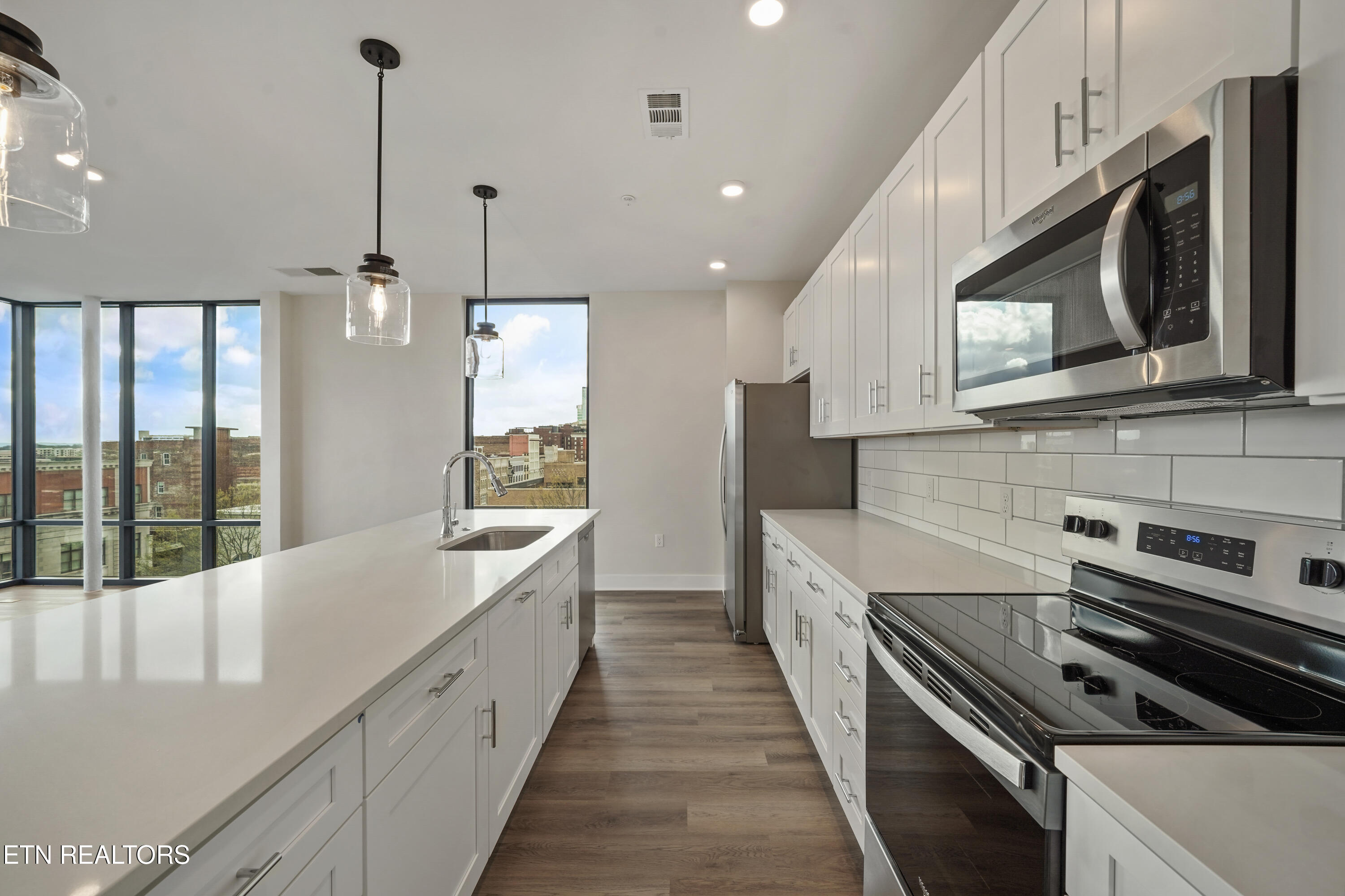 327 W Summit Hill Drive Knoxville TN 37902