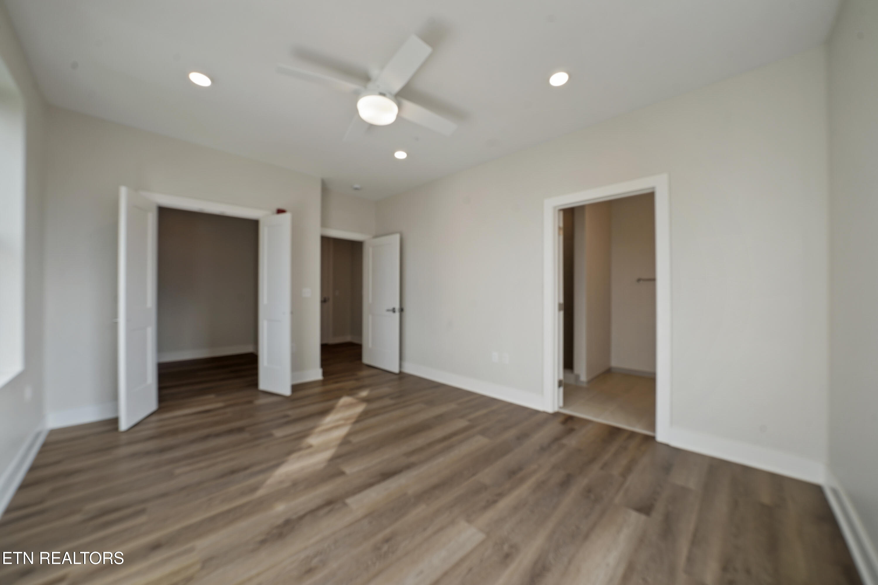 327 W Summit Hill Drive Knoxville TN 37902