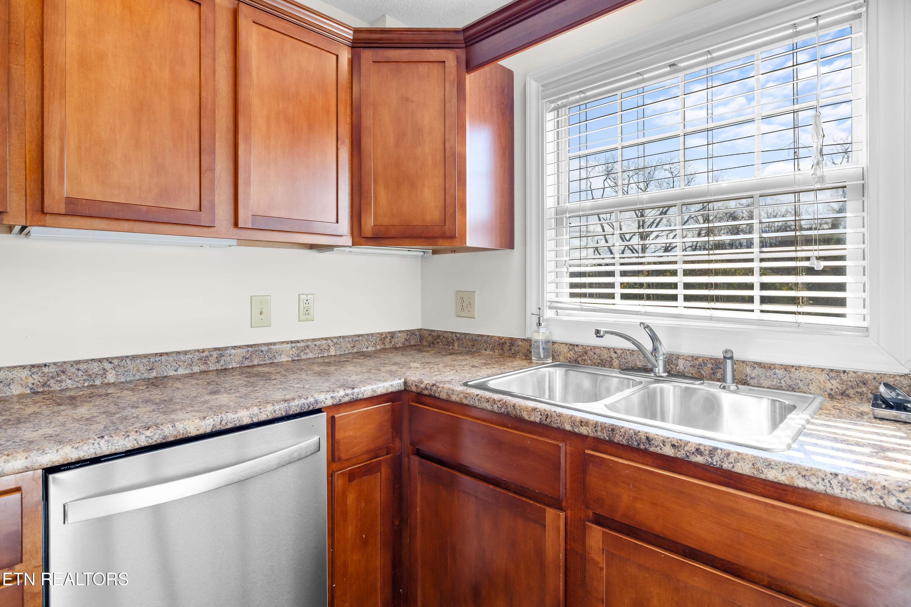 6523 Deane Hill Drive Knoxville TN 37919