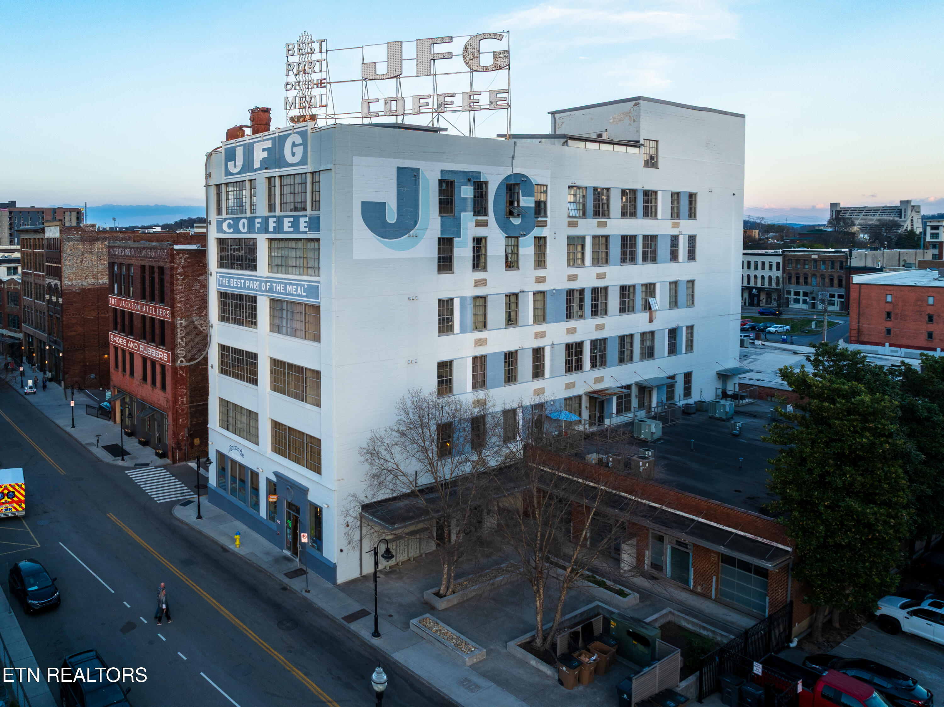 200 W Jackson Knoxville TN 37902