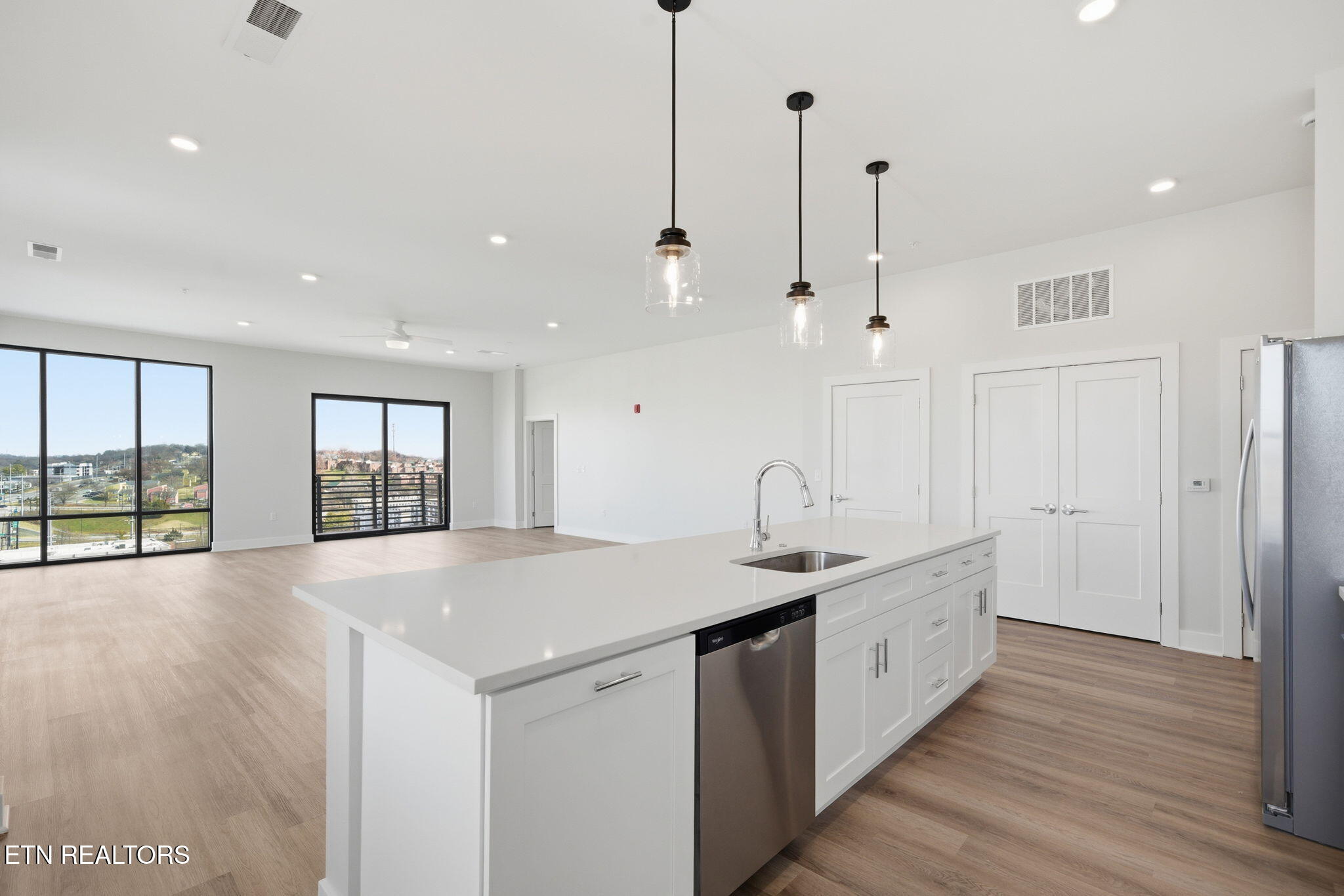 327 W Summit Hill Drive Knoxville TN 37902