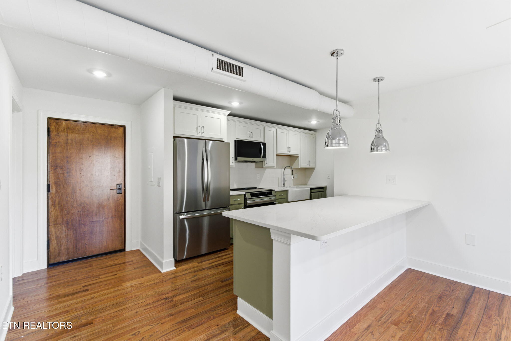 E 2724 Magnolia Avenue Knoxville TN 37914