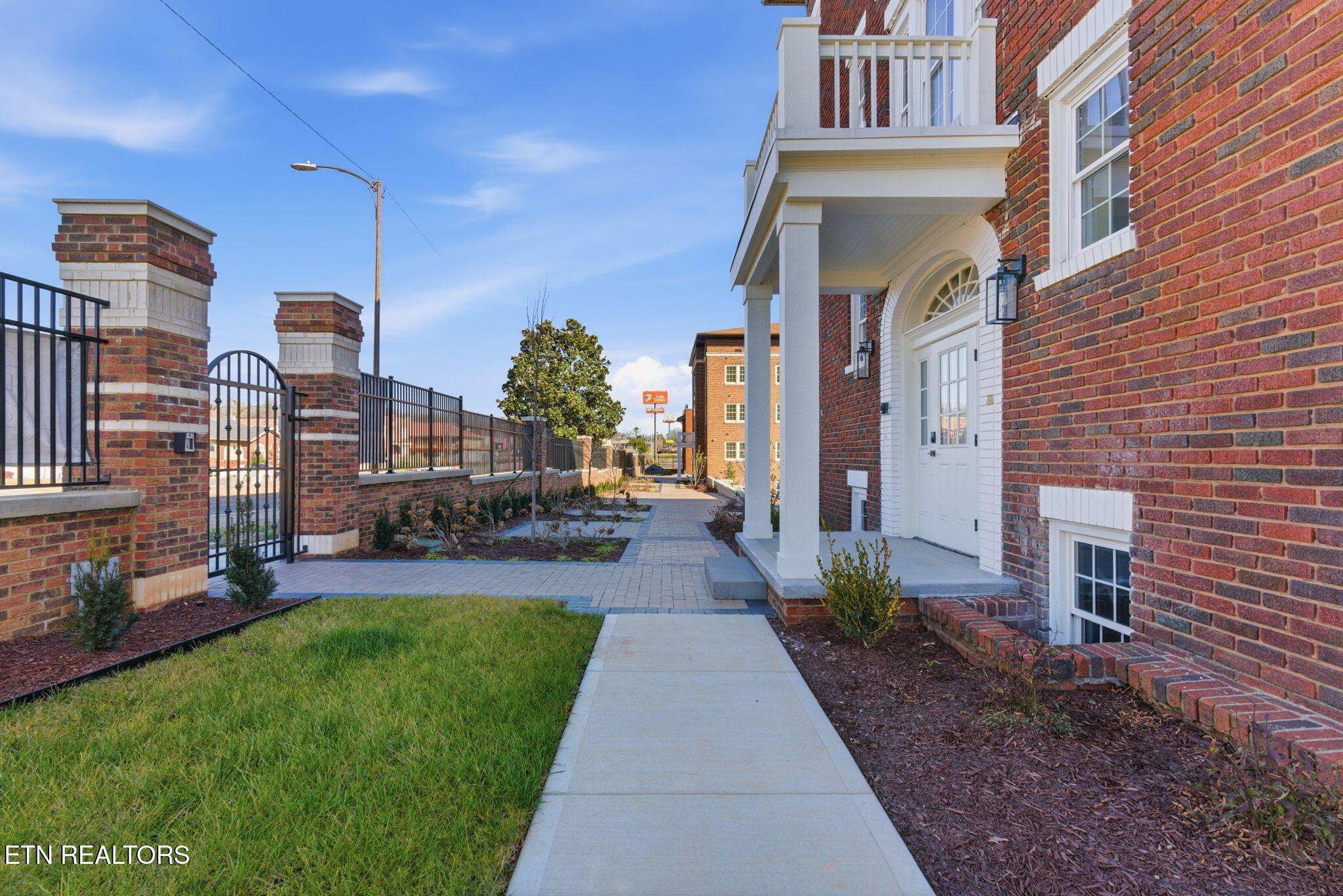 E 2724 Magnolia Avenue Knoxville TN 37914