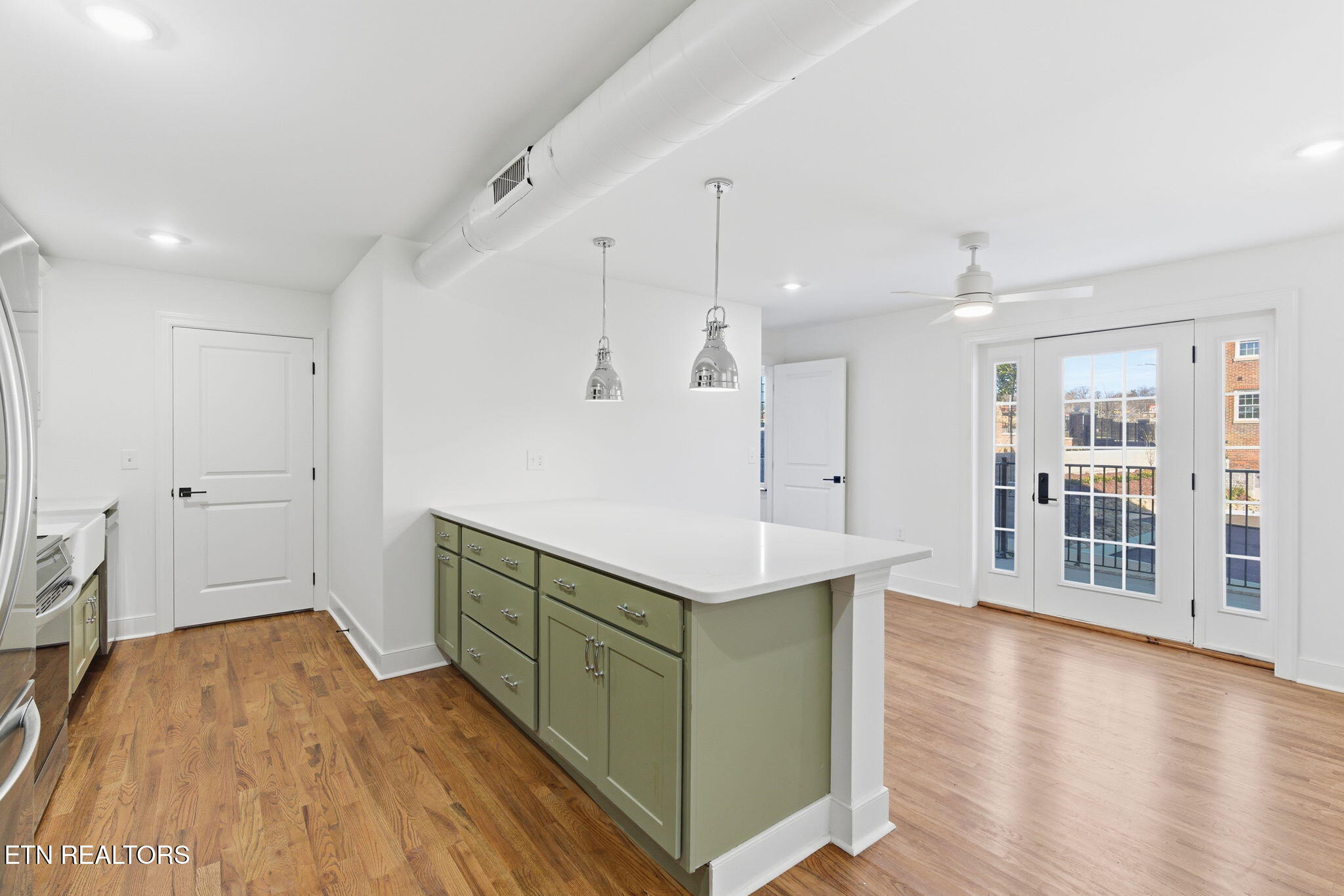 E 2724 Magnolia Avenue Knoxville TN 37914