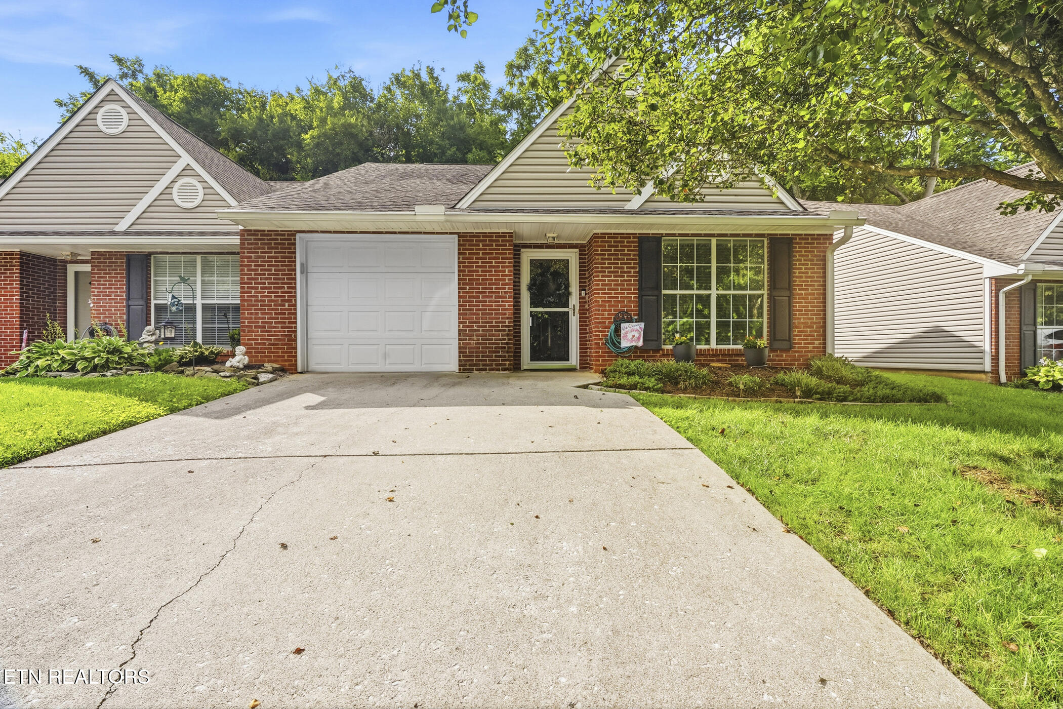216 Dalton Place Way Knoxville TN 37912