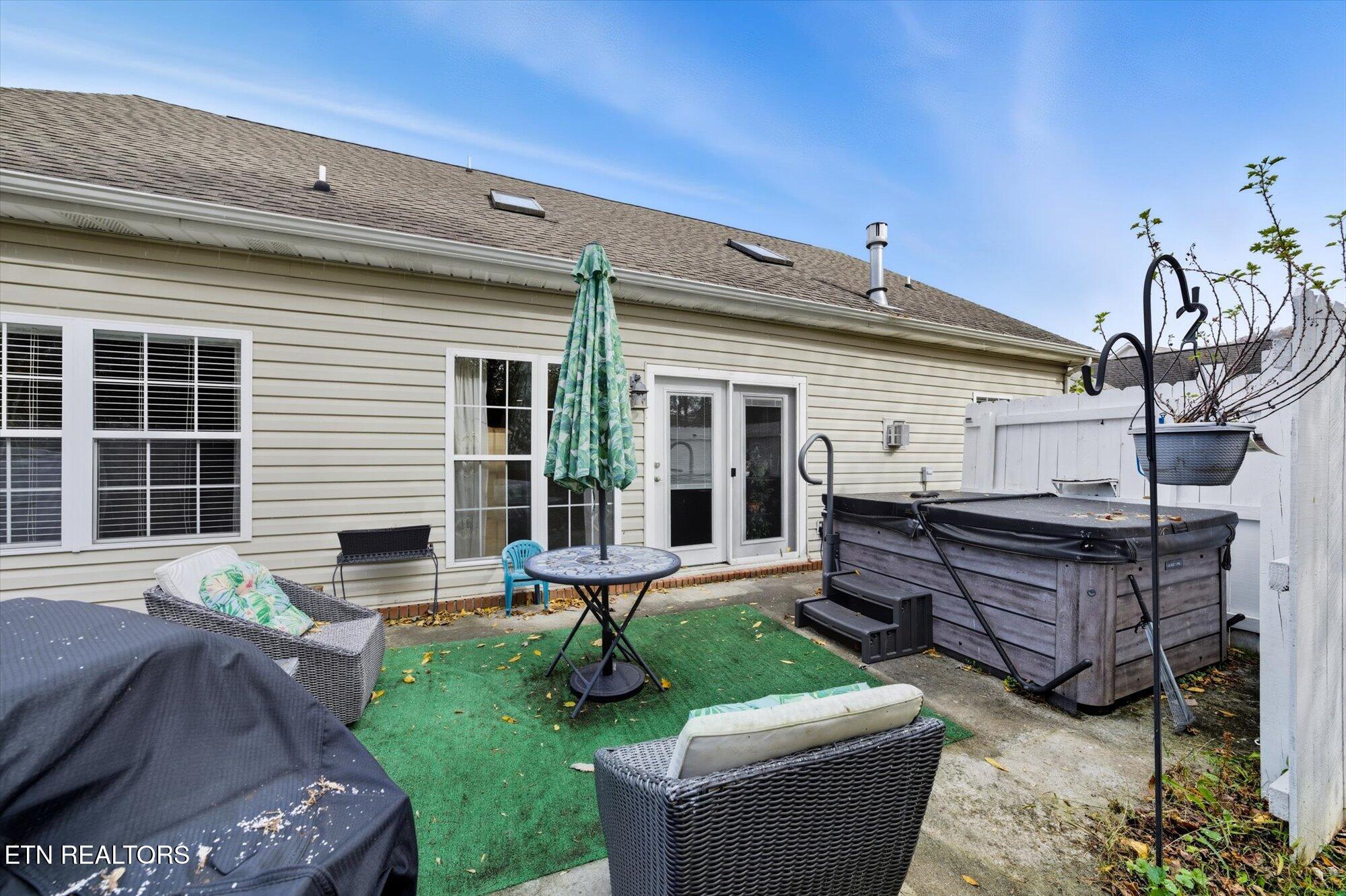 7113 Winter Oaks Way Knoxville TN 37918