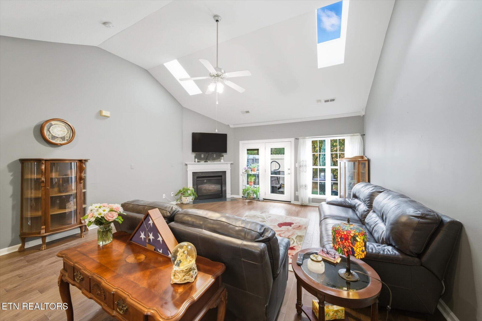 7113 Winter Oaks Way Knoxville TN 37918