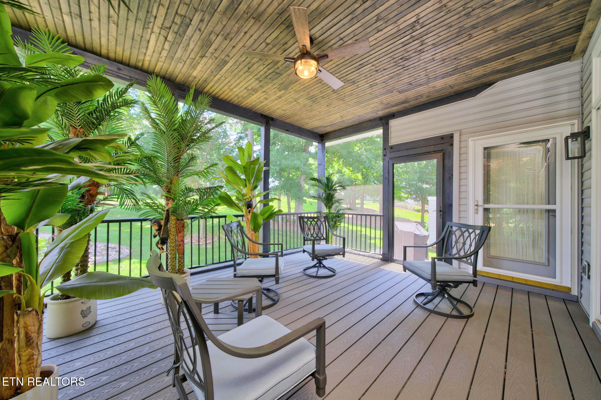 22 Augustine Lane Crossville TN 38558