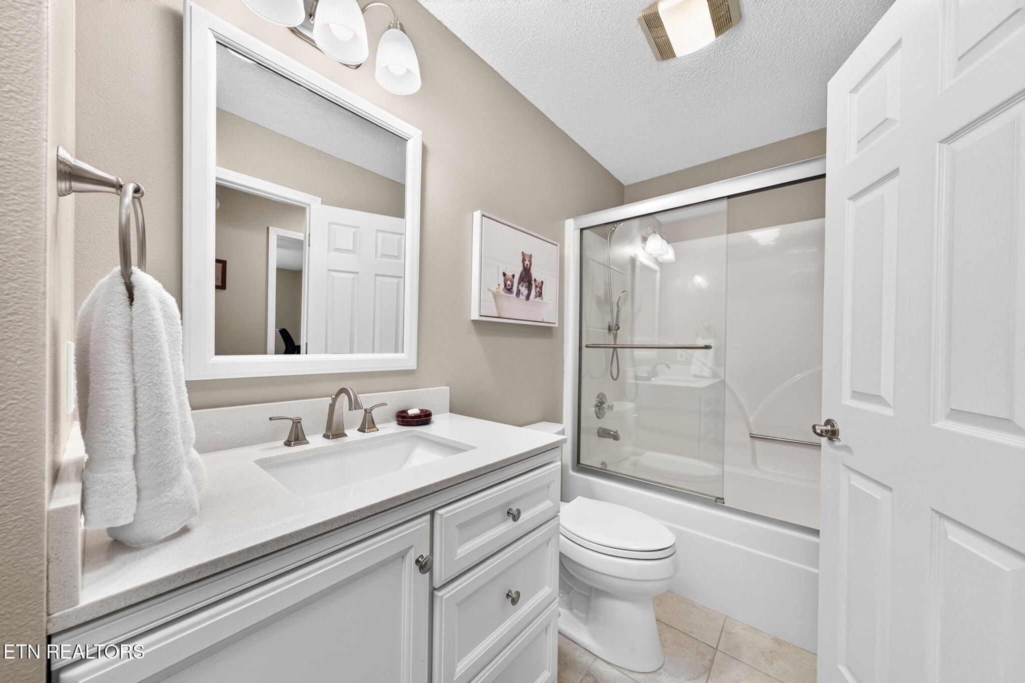 22 Augustine Lane Crossville TN 38558