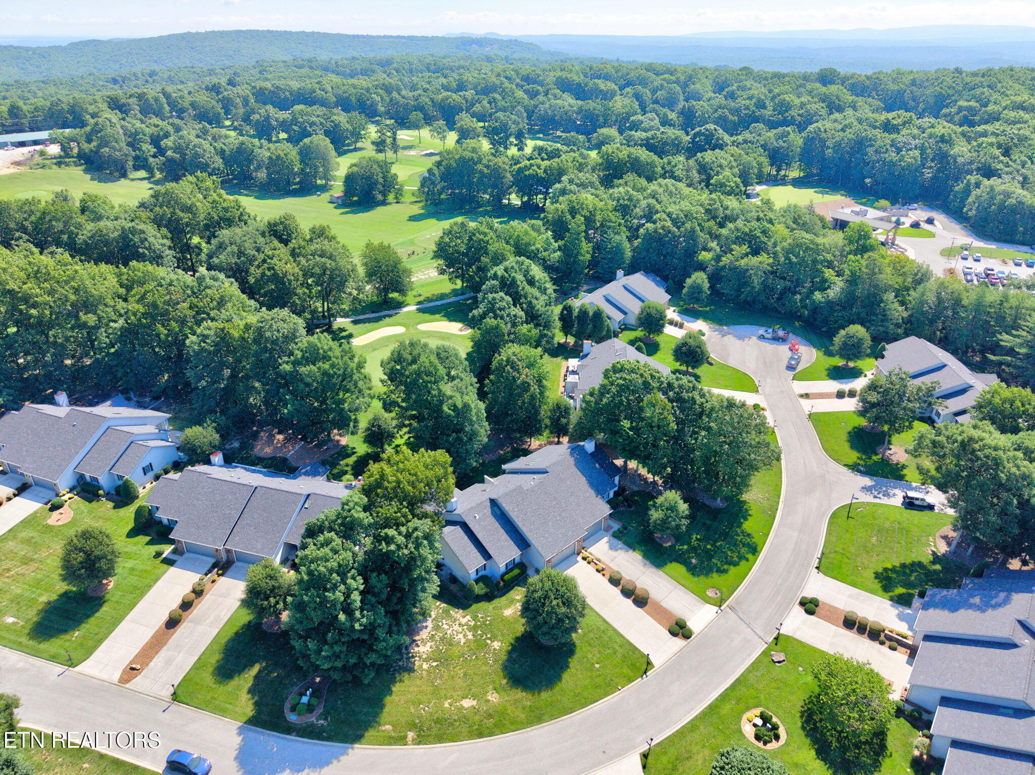 22 Augustine Lane Crossville TN 38558