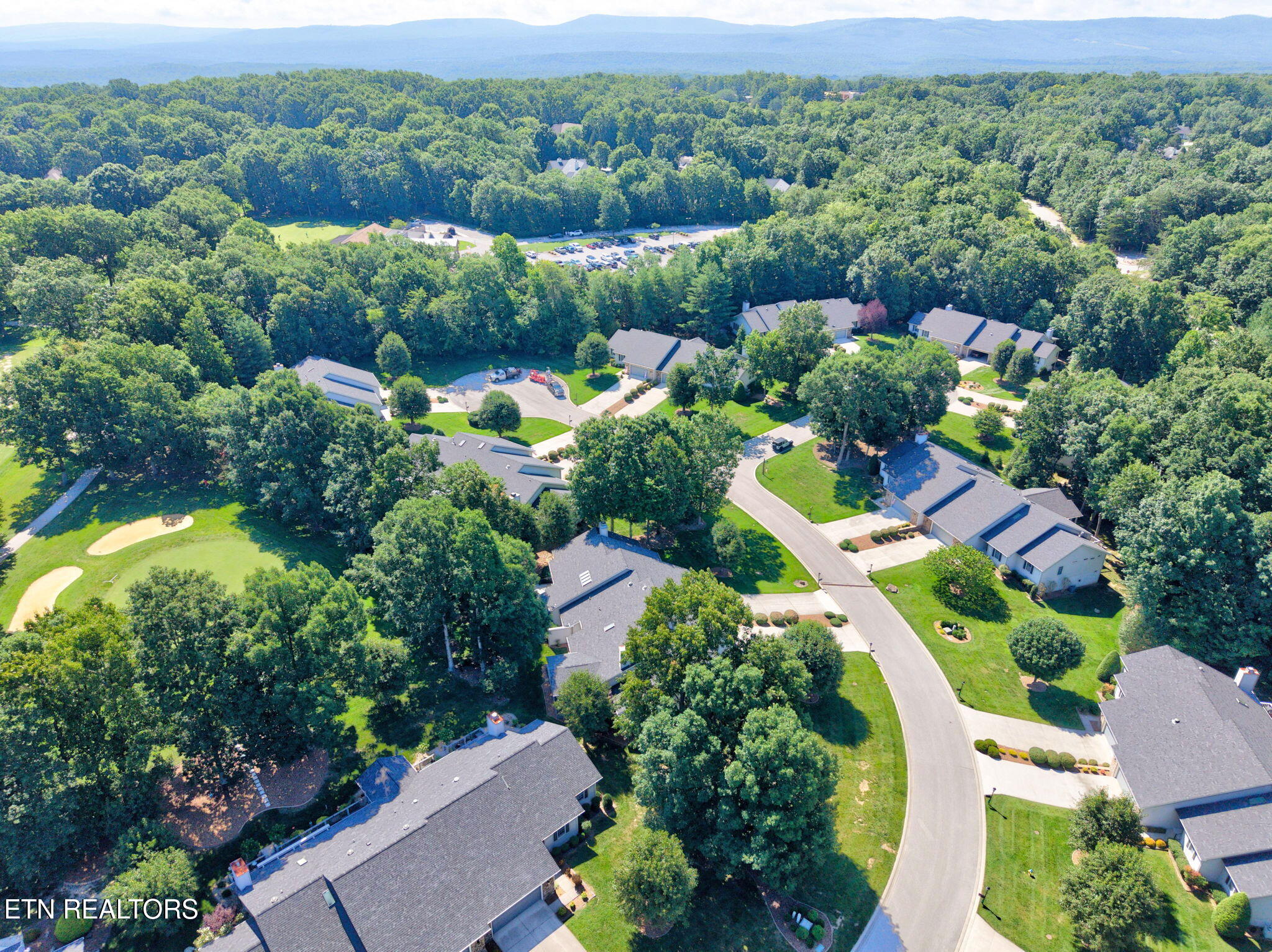 22 Augustine Lane Crossville TN 38558