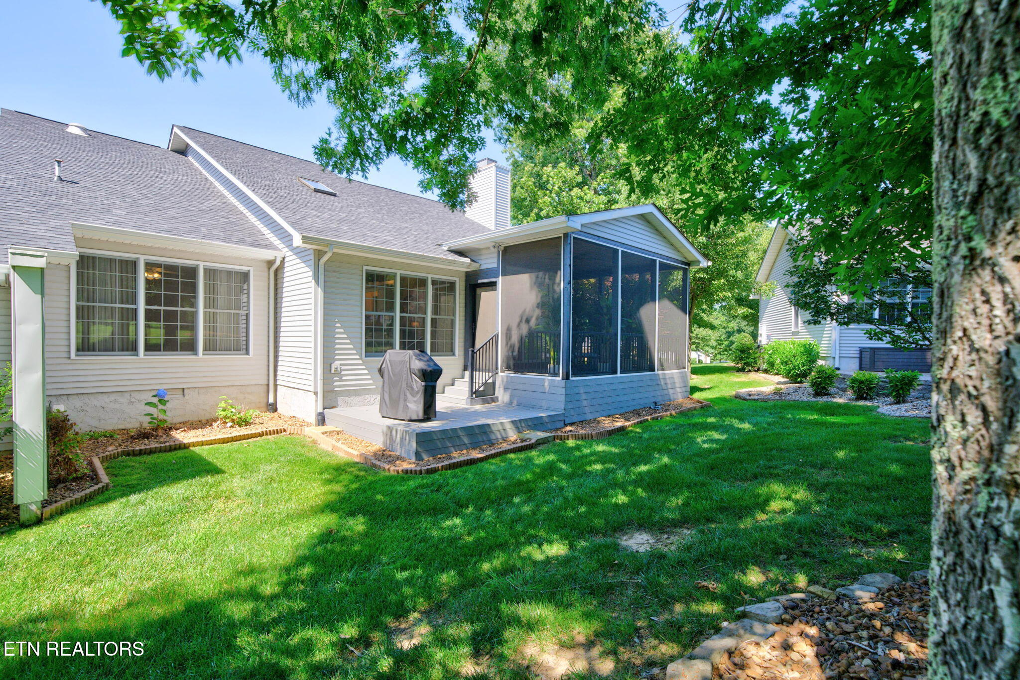 22 Augustine Lane Crossville TN 38558