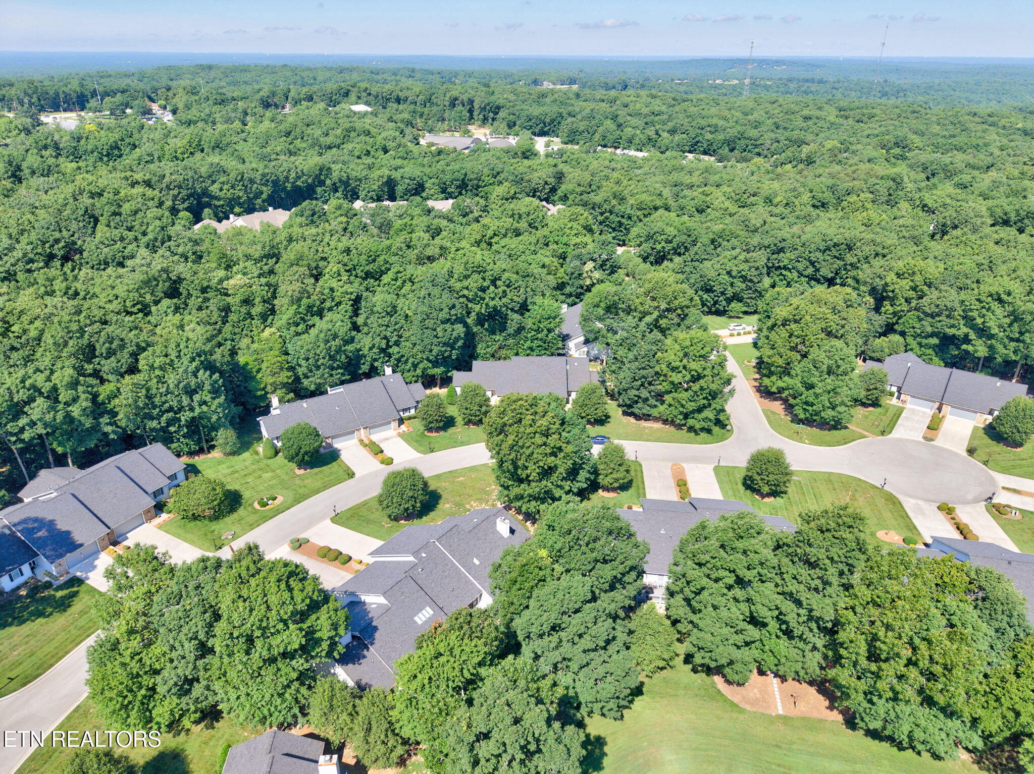 22 Augustine Lane Crossville TN 38558