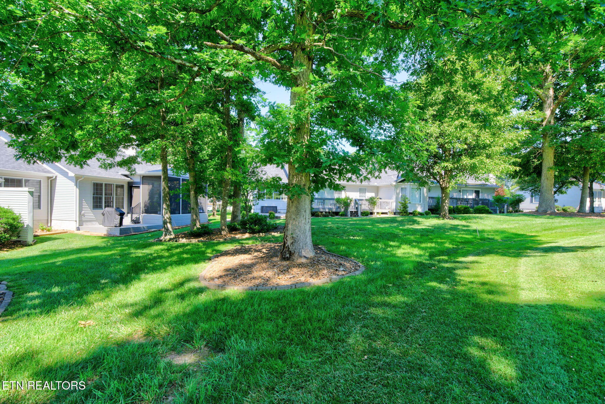 22 Augustine Lane Crossville TN 38558