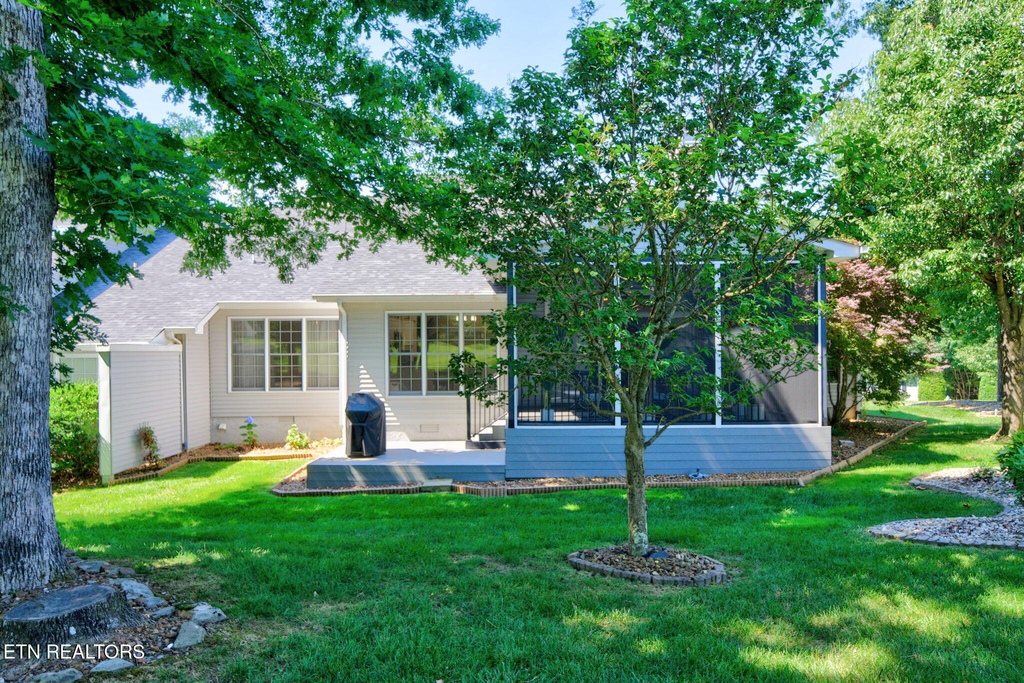 22 Augustine Lane Crossville TN 38558