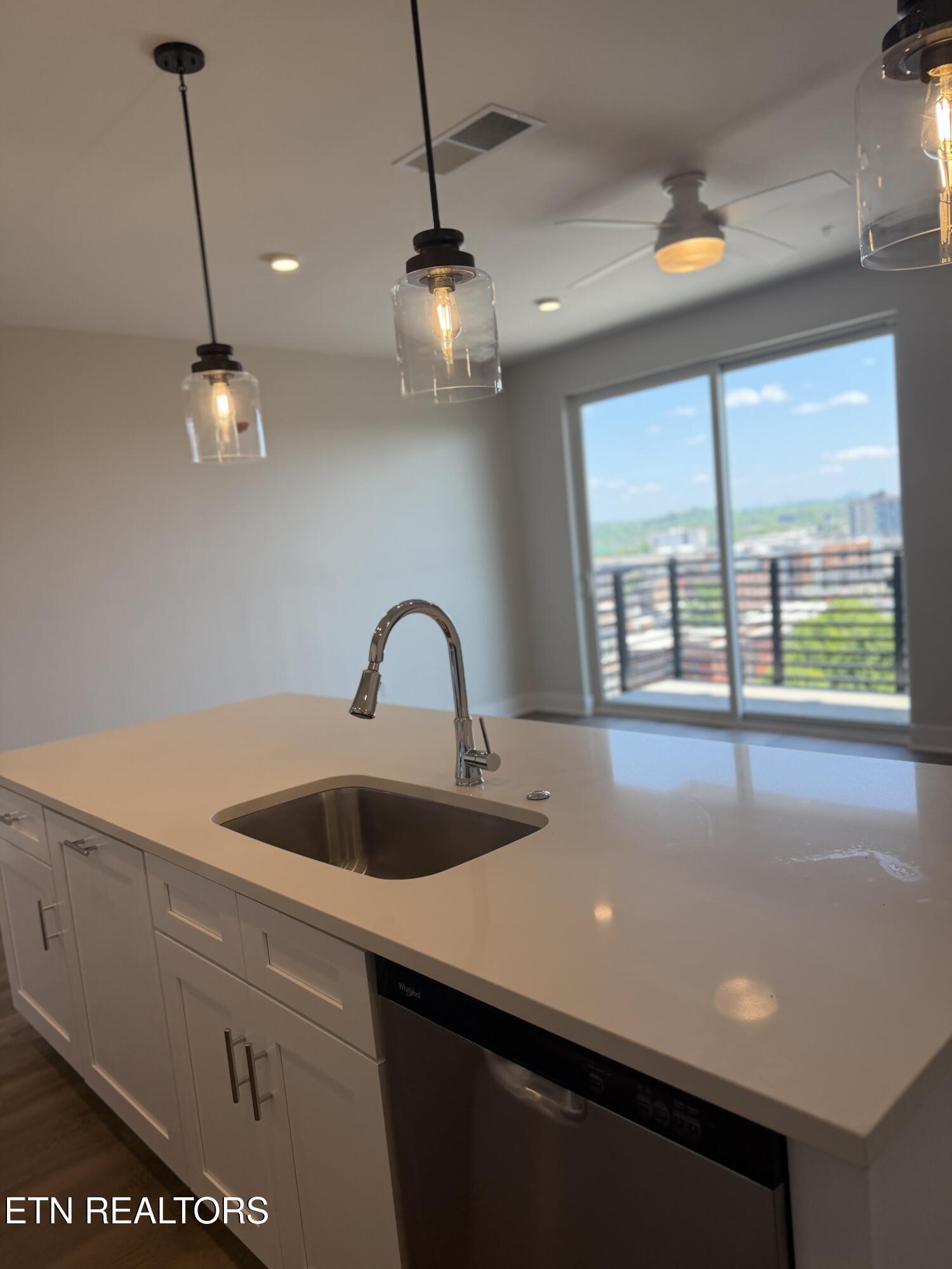 327 W Summit Hill Drive Knoxville TN 37902