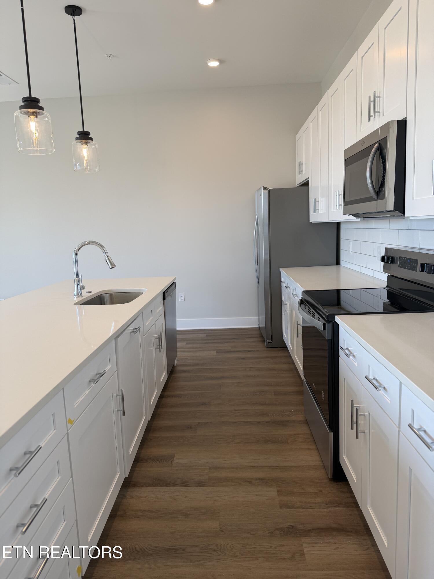327 W Summit Hill Drive Knoxville TN 37902