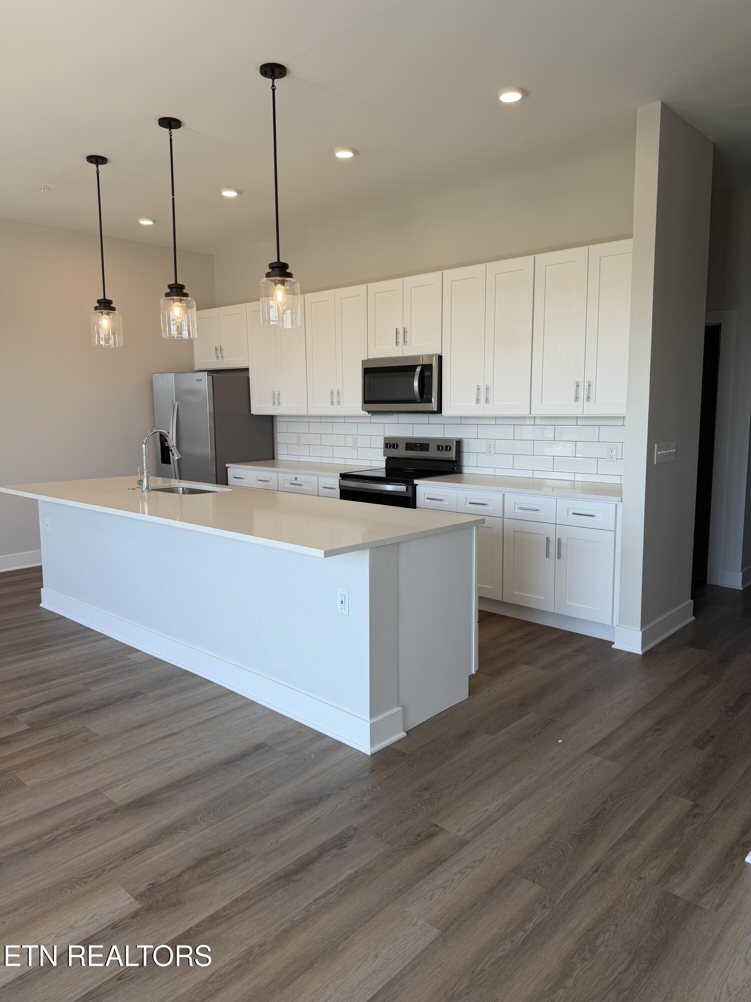 327 W Summit Hill Drive Knoxville TN 37902
