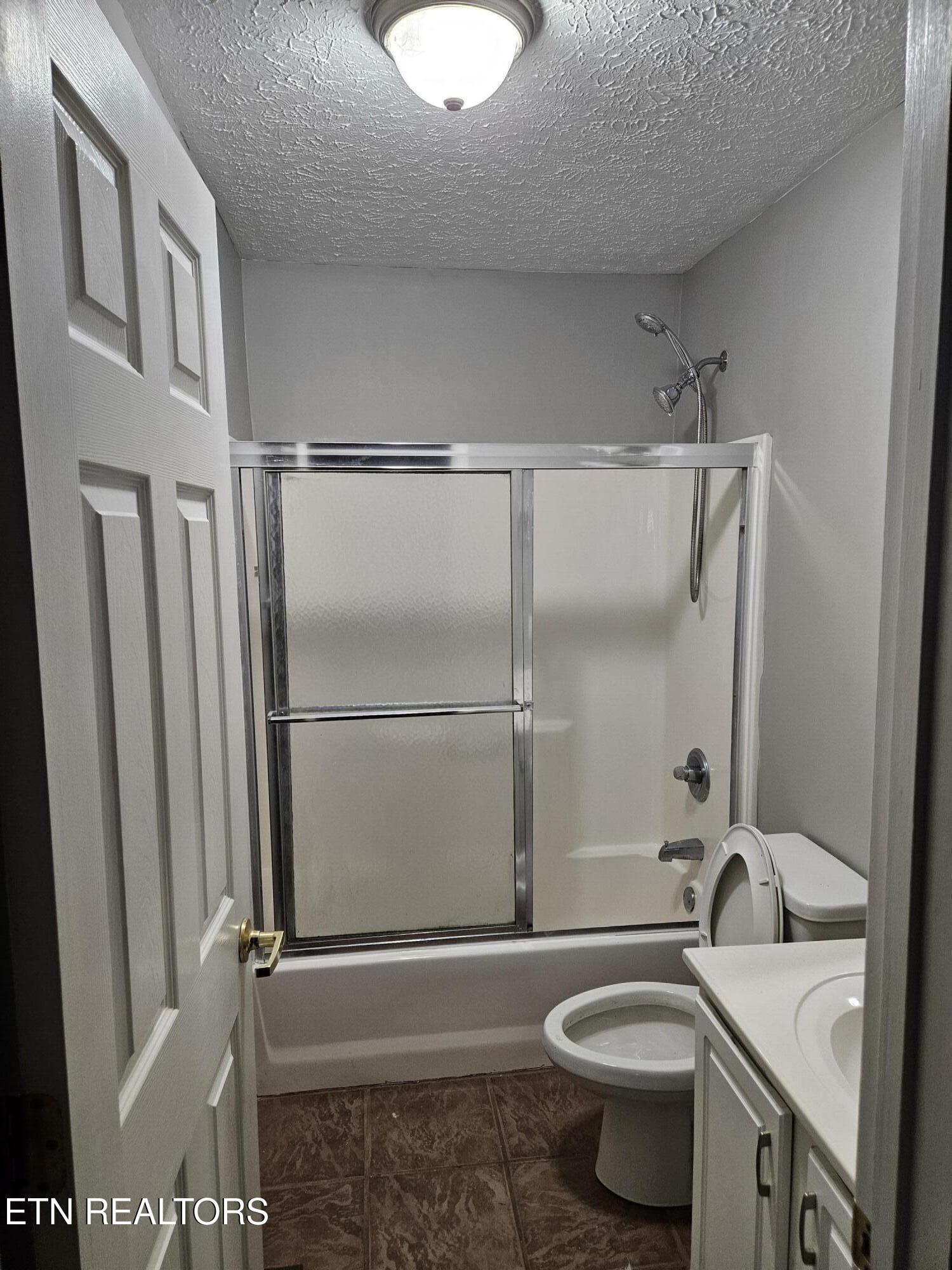 1610 Queen Anne Way Knoxville TN 37916