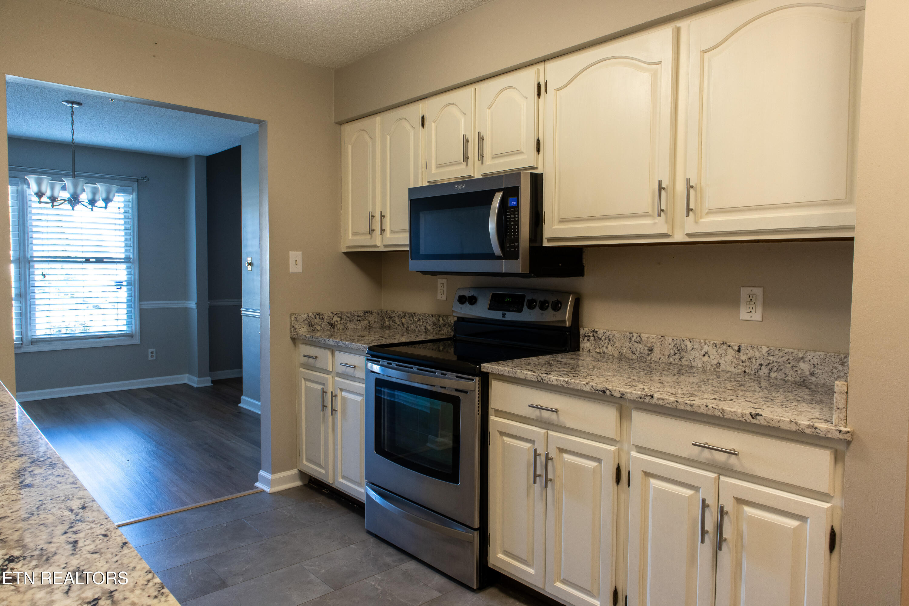 8602 Old Carriage Court Knoxville TN 37923