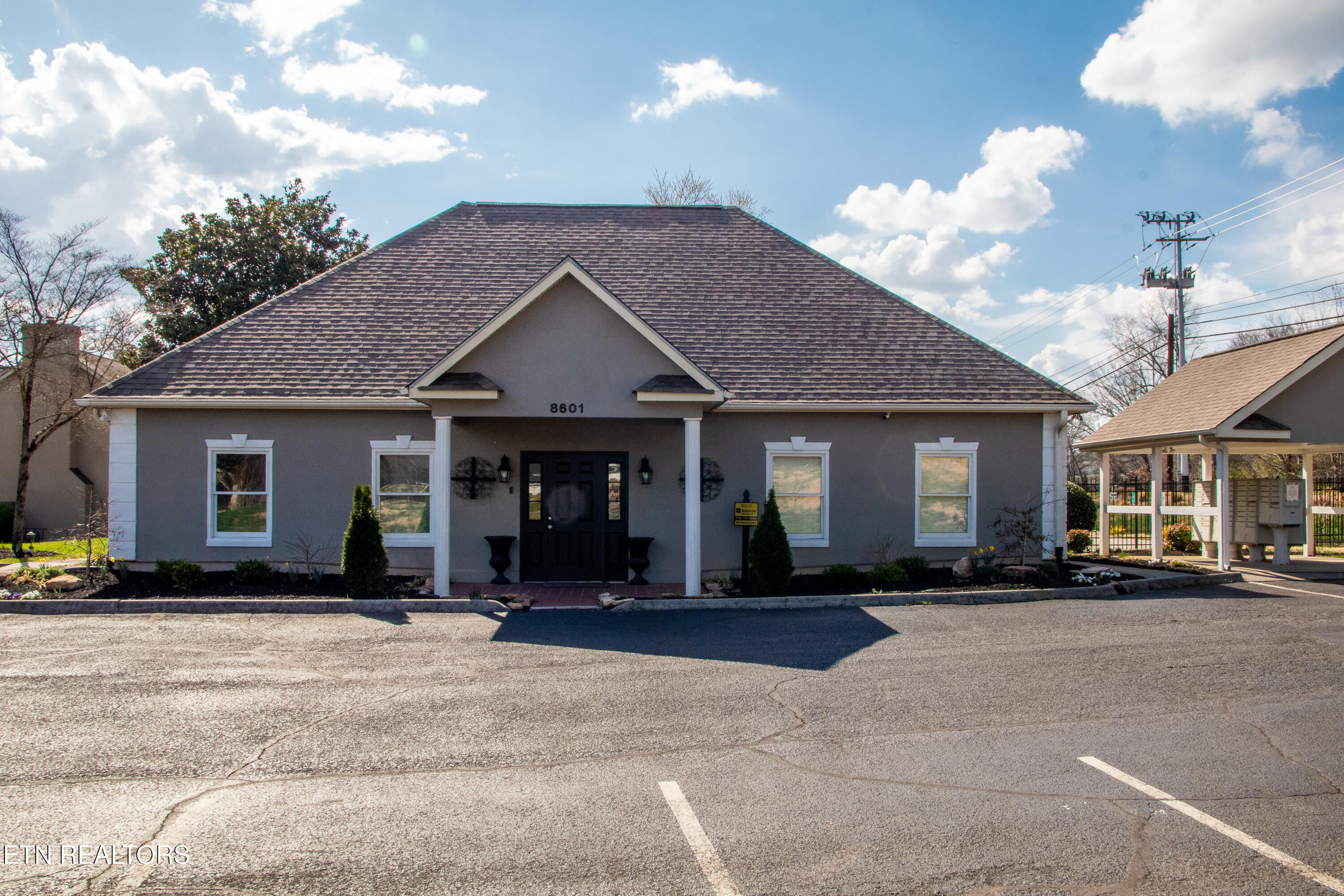 8602 Old Carriage Court Knoxville TN 37923