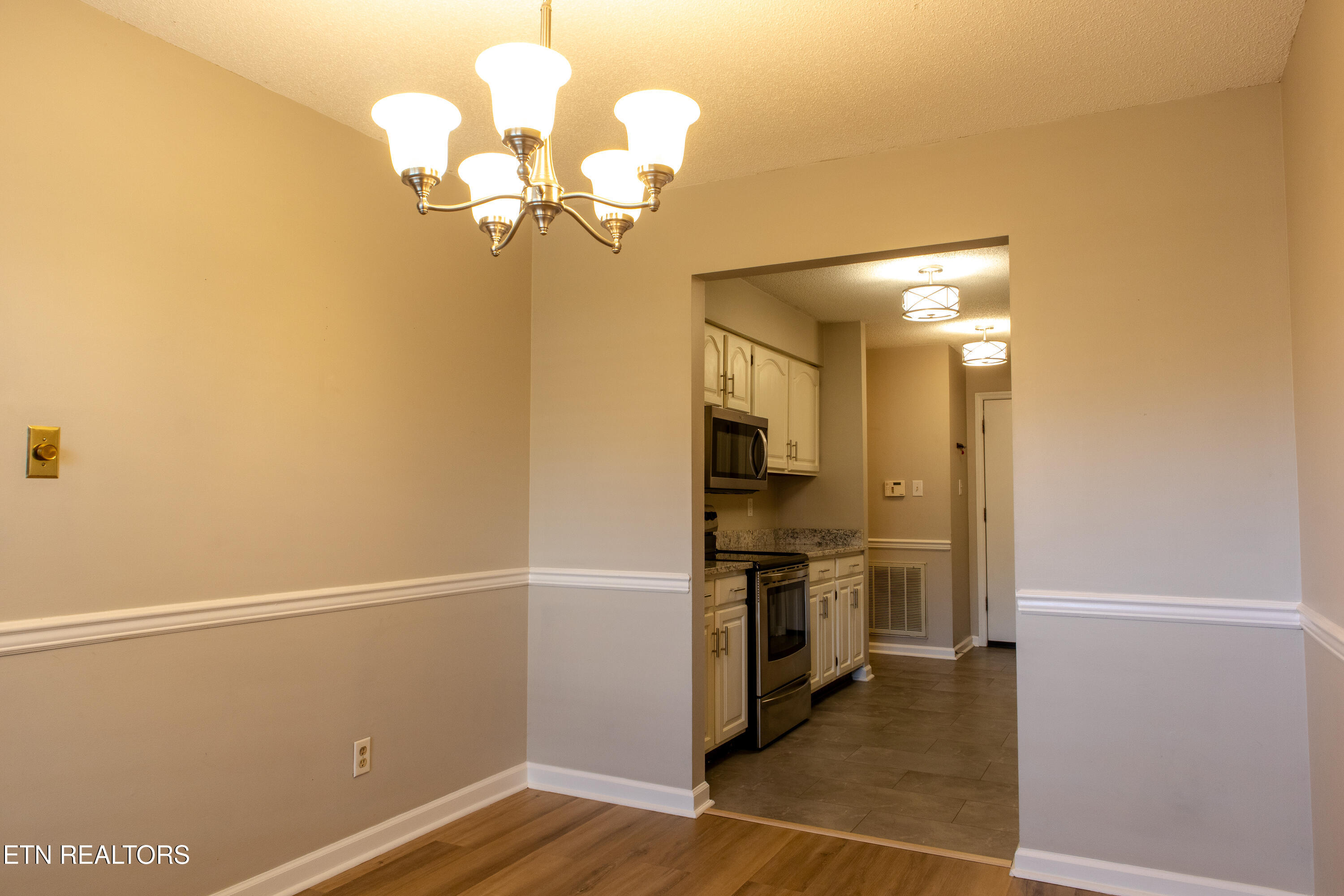 8602 Old Carriage Court Knoxville TN 37923