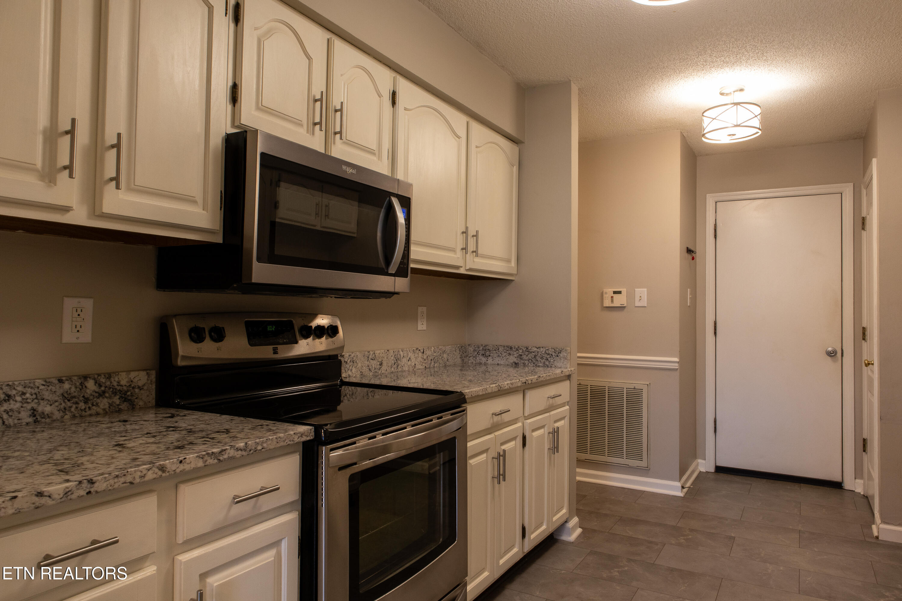 8602 Old Carriage Court Knoxville TN 37923
