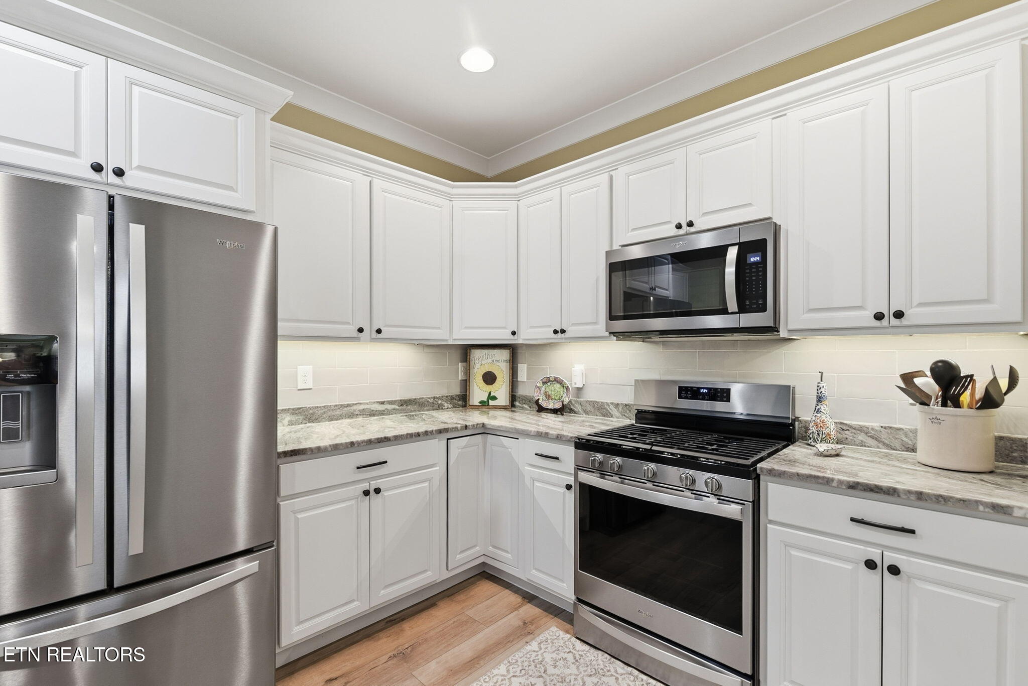 1683 Mountain Drive Lenoir City TN 37772