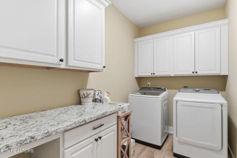 1683 Mountain Drive Lenoir City TN 37772