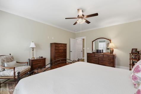 1683 Mountain Drive Lenoir City TN 37772