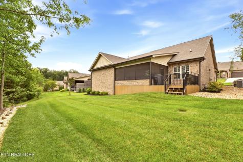 1683 Mountain Drive Lenoir City TN 37772