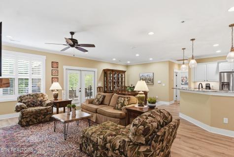 1683 Mountain Drive Lenoir City TN 37772
