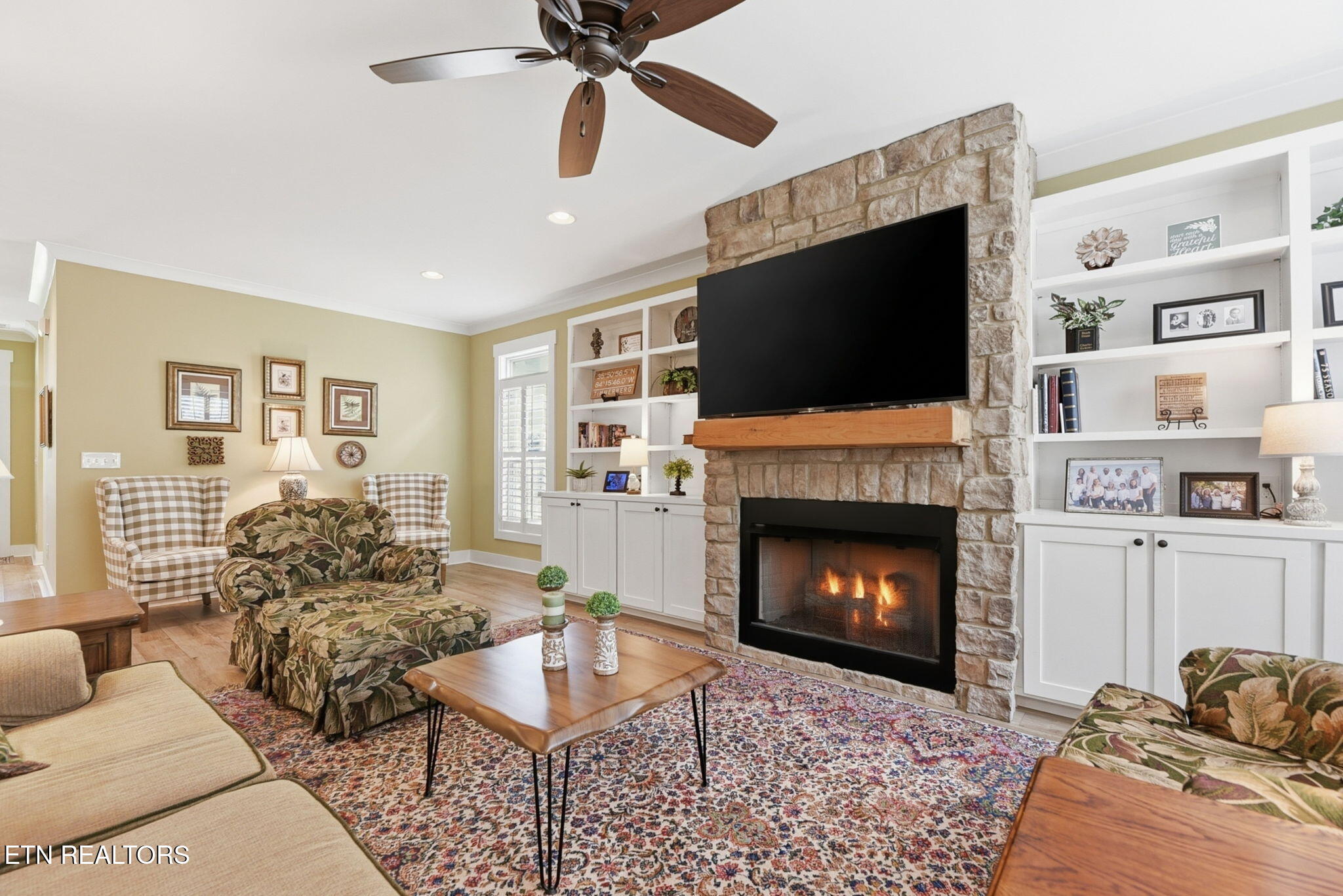 1683 Mountain Drive Lenoir City TN 37772