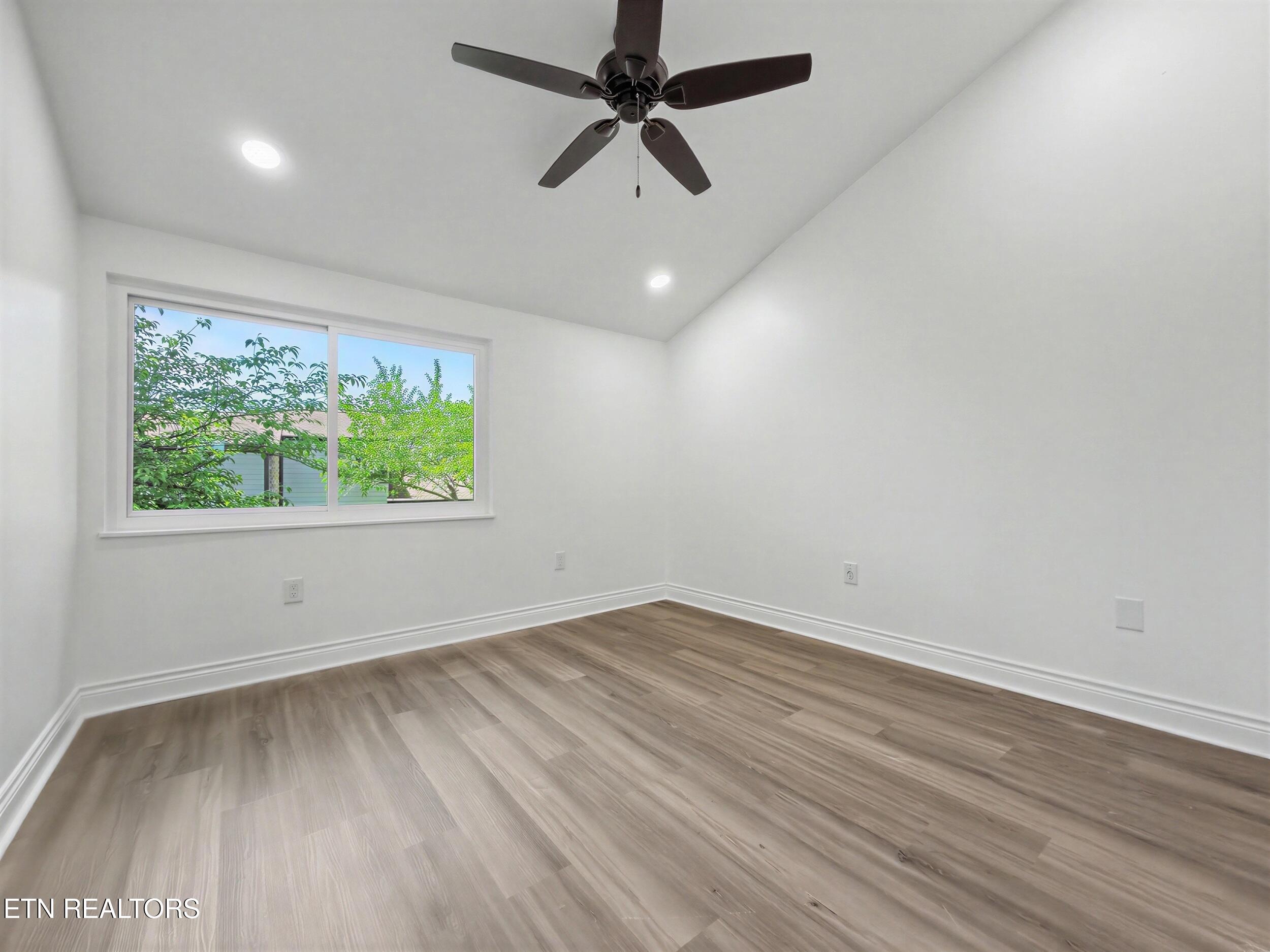 1946 Cherokee Bluff Drive Knoxville TN 37920