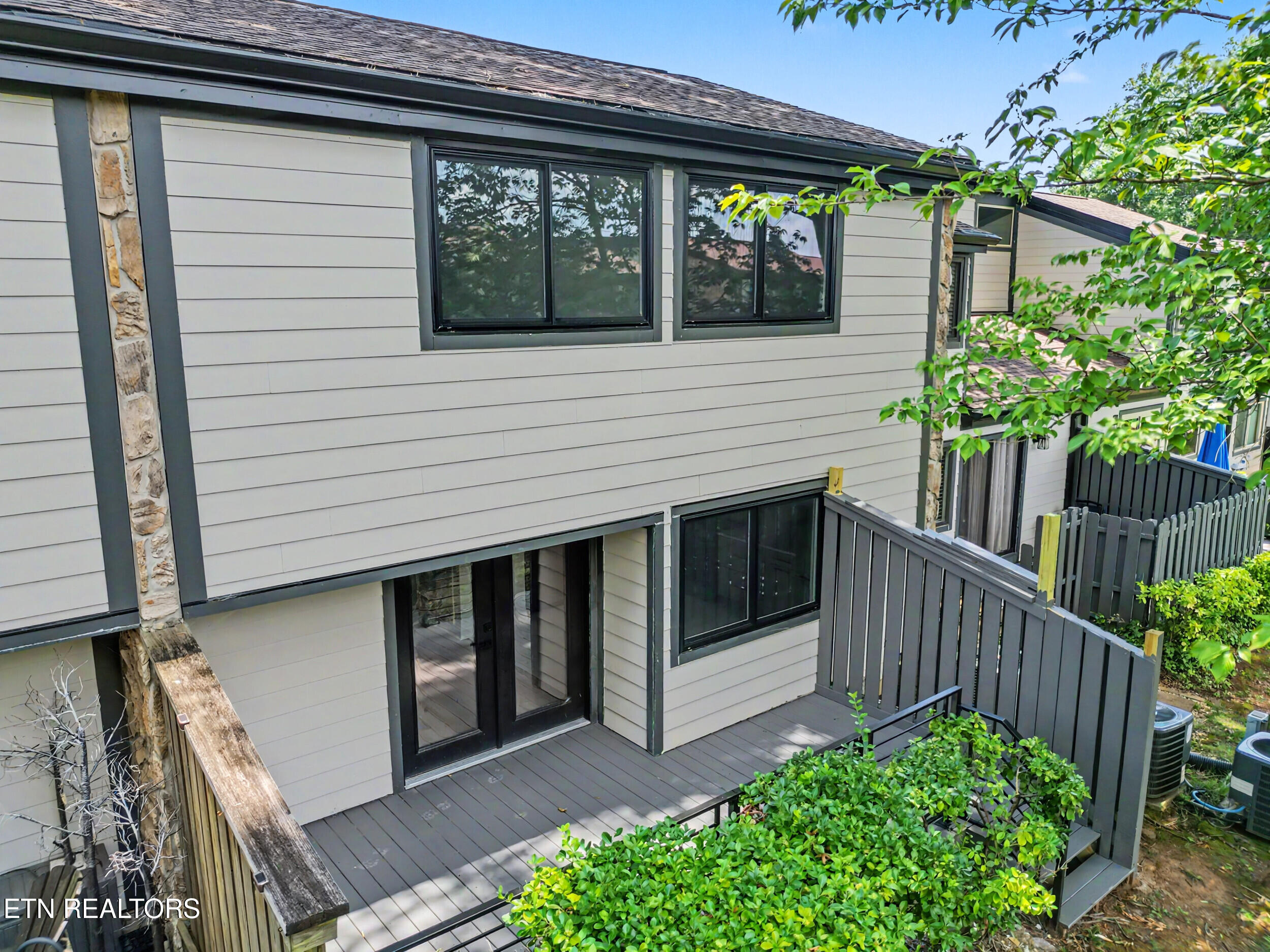 1946 Cherokee Bluff Drive Knoxville TN 37920