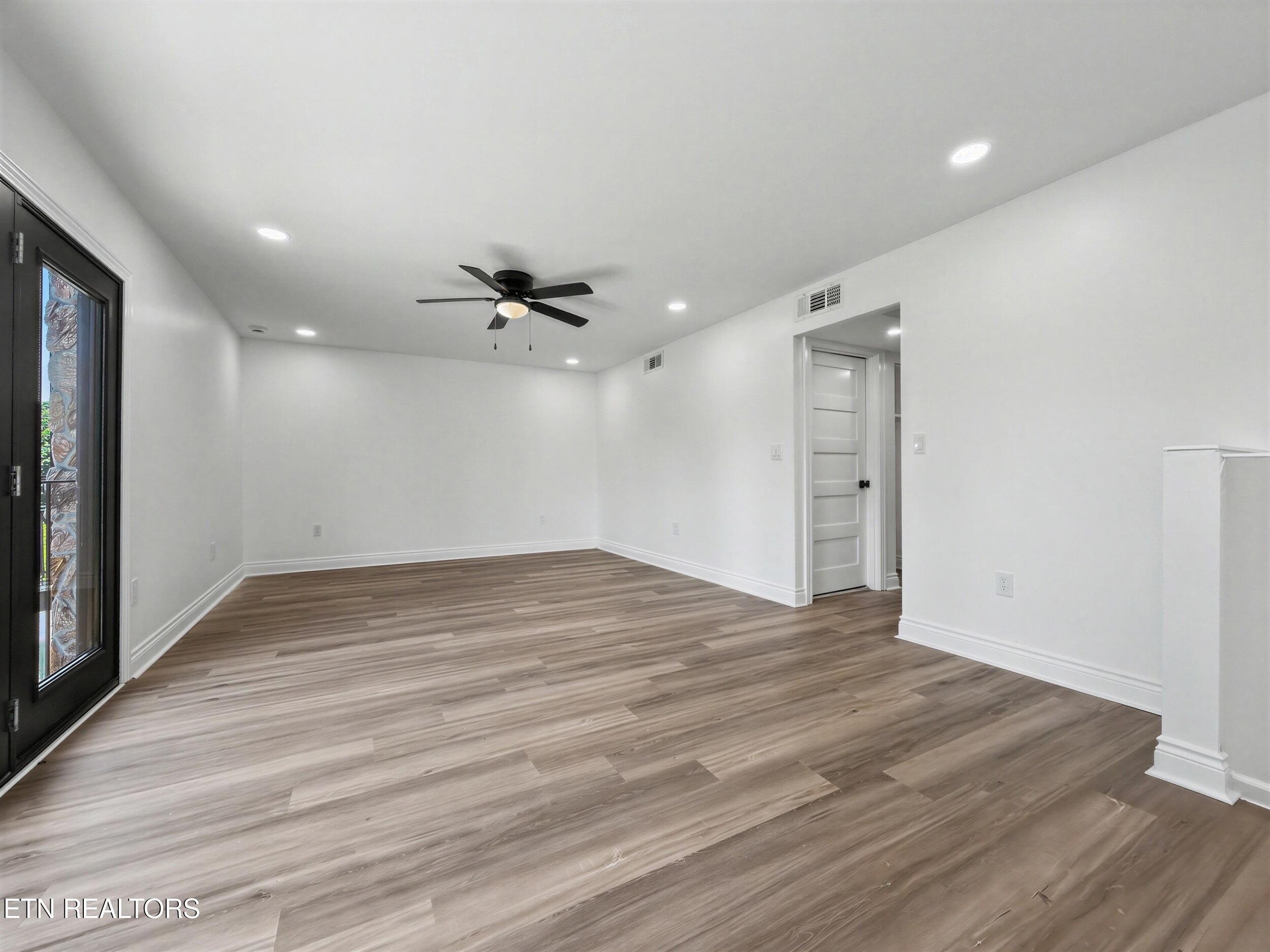 1946 Cherokee Bluff Drive Knoxville TN 37920