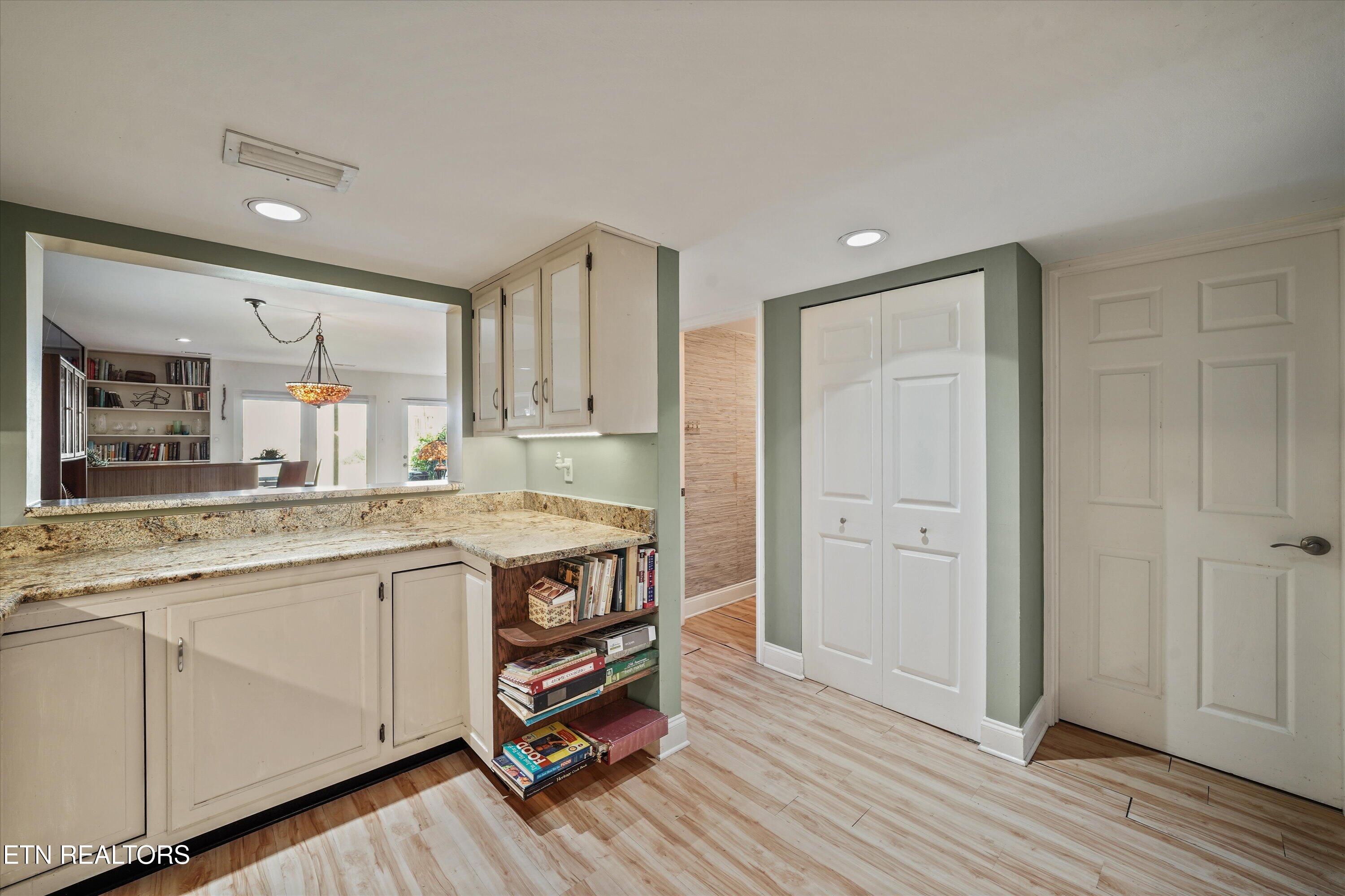 1885 Cherokee Bluff Drive Knoxville TN 37920