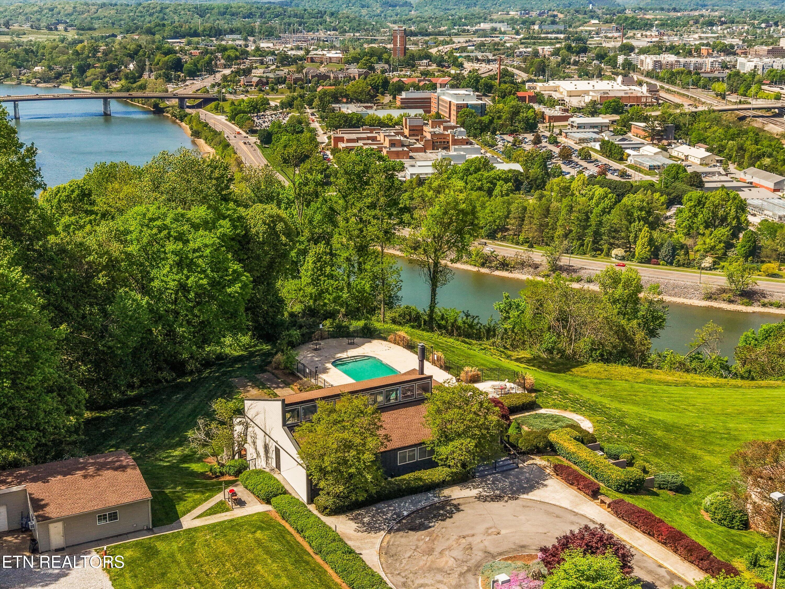 1885 Cherokee Bluff Drive Knoxville TN 37920