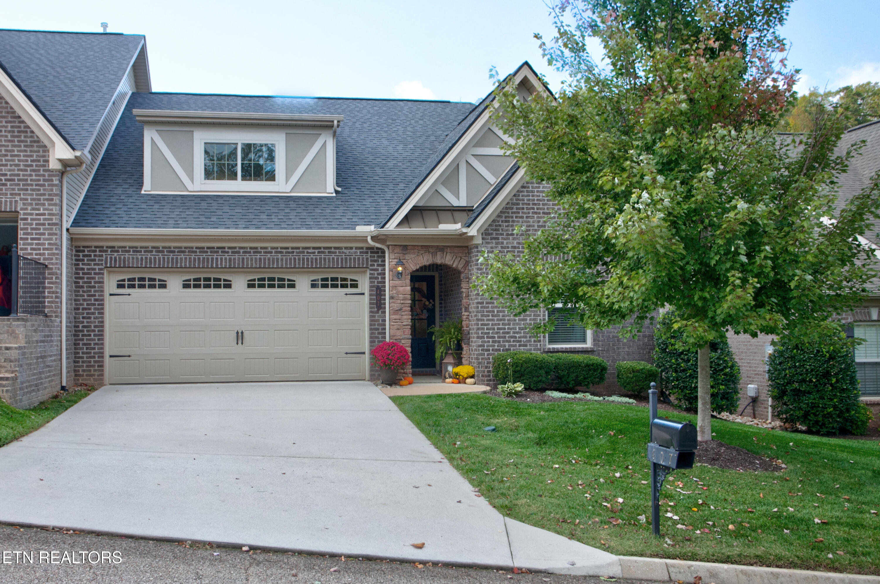 407 Sunny Springs Lane Knoxville TN 37922